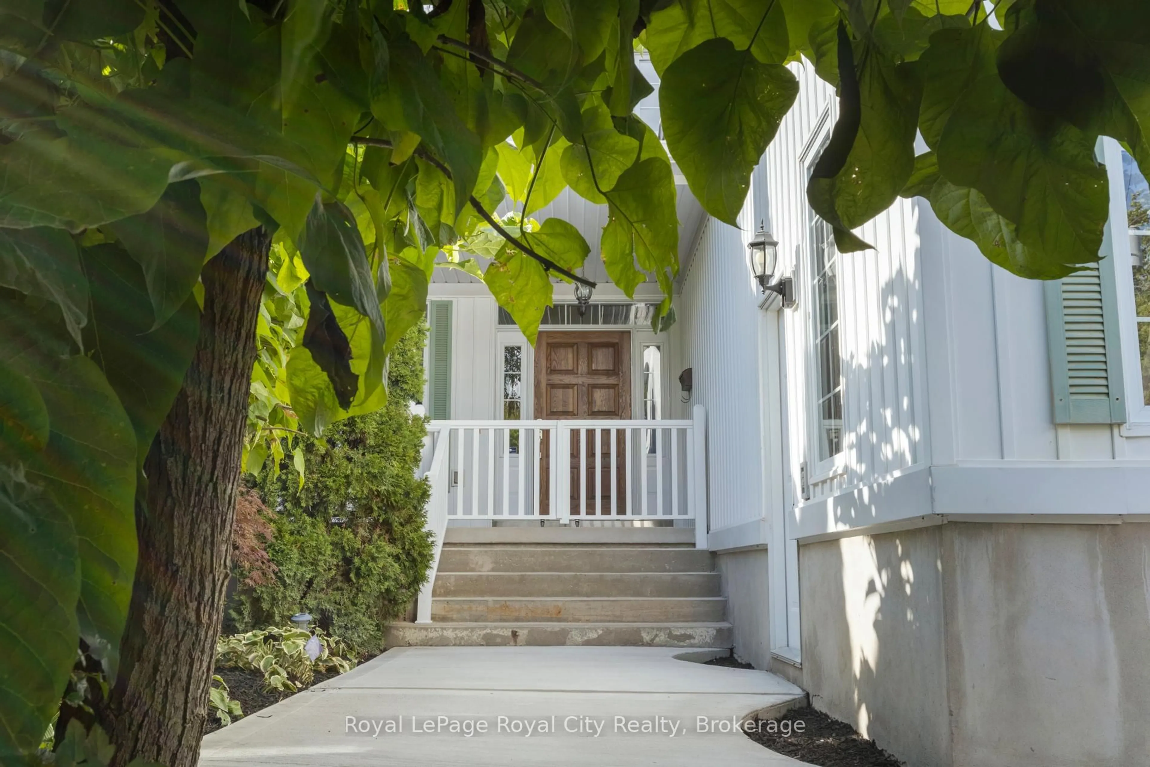 Unknown for 168 Palmer St, Guelph Ontario N1E 2R6