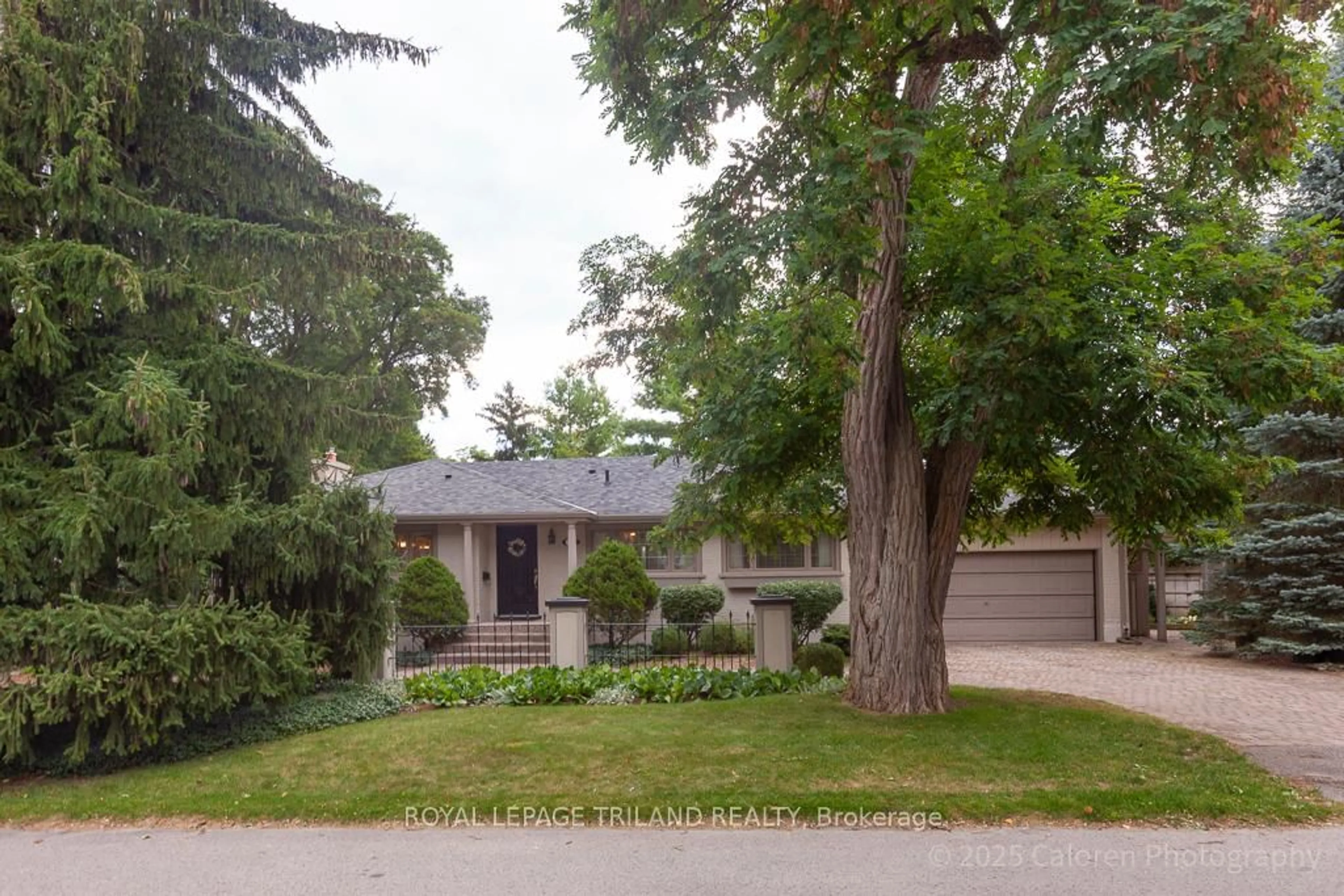 Home with brick exterior material, street for 25 BLOOMFIELD Dr, London North Ontario N6G 1P2