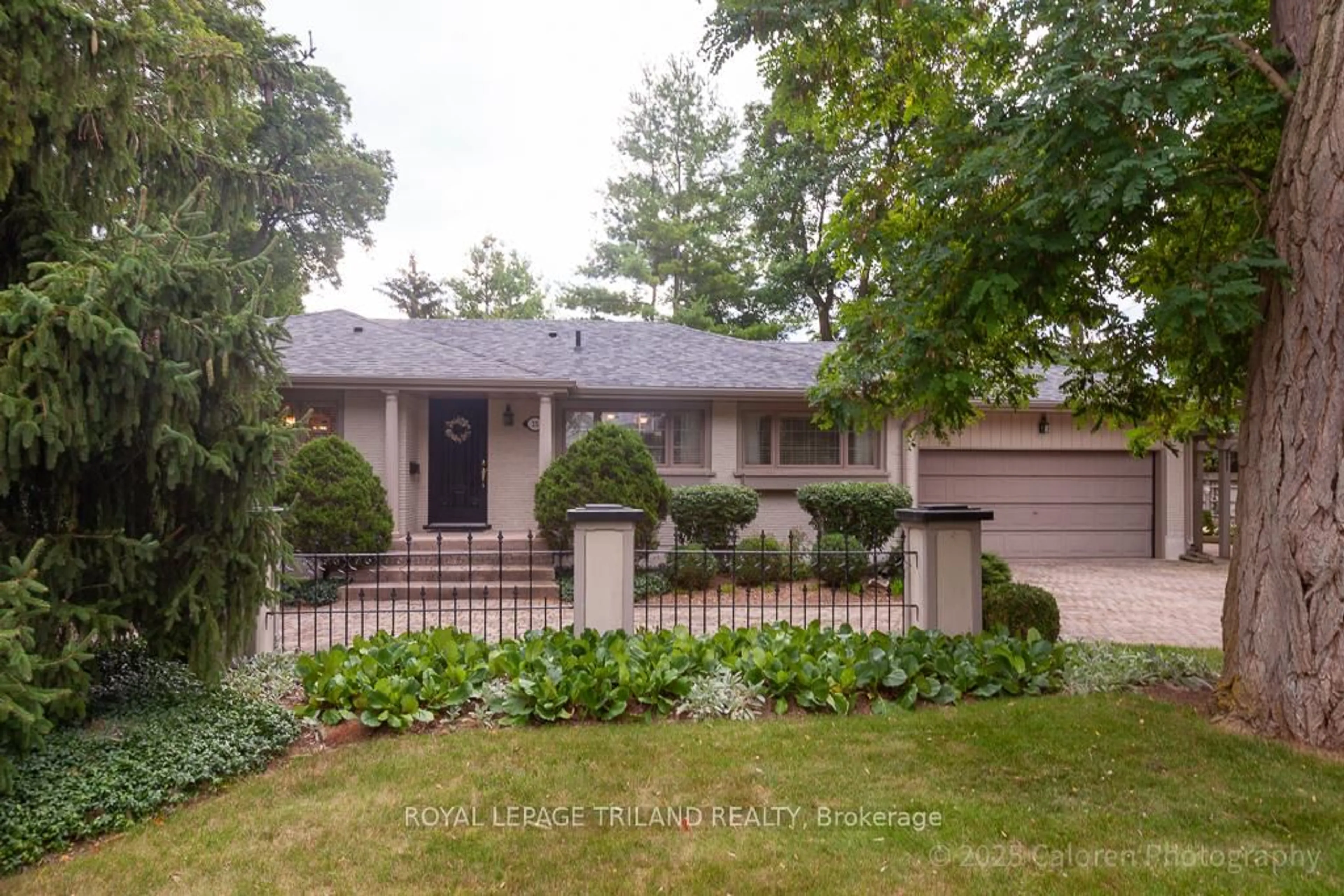 Home with brick exterior material, street for 25 BLOOMFIELD Dr, London North Ontario N6G 1P2