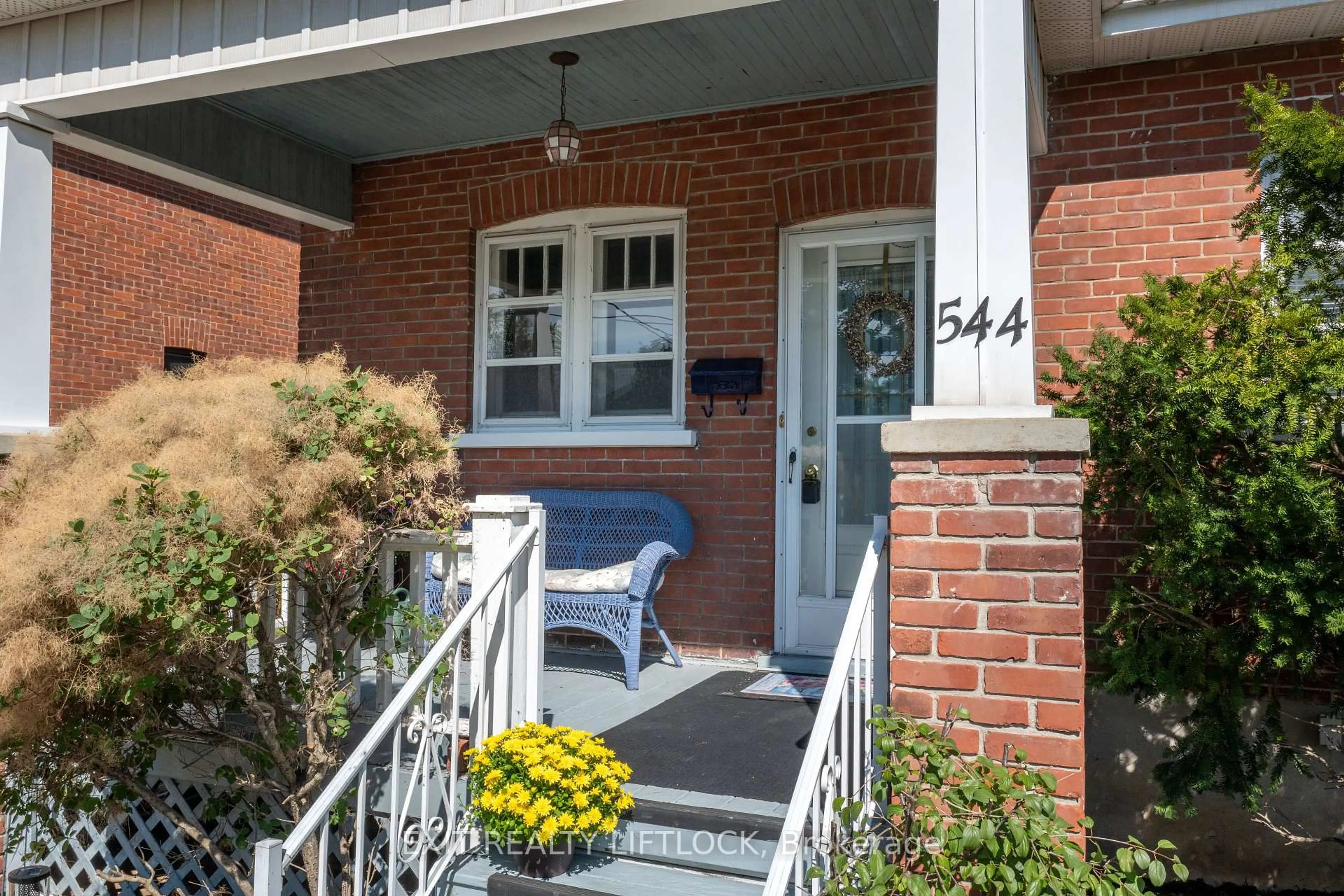 Unknown for 544 Douglas Ave, Peterborough Ontario K9J 4L1