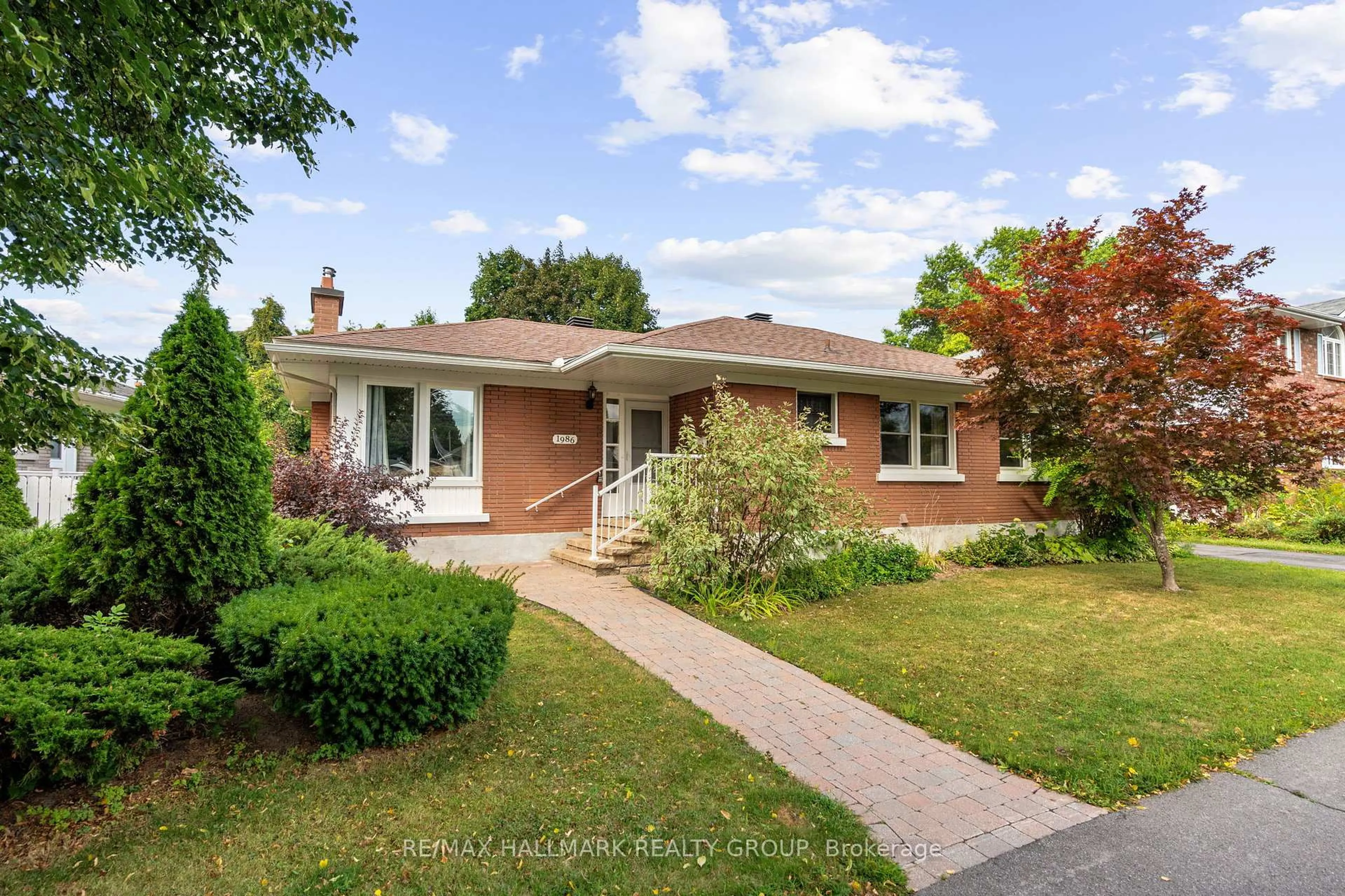 Home with brick exterior material, street for 1986 Saunderson Dr, Ottawa Ontario K1G 2E2
