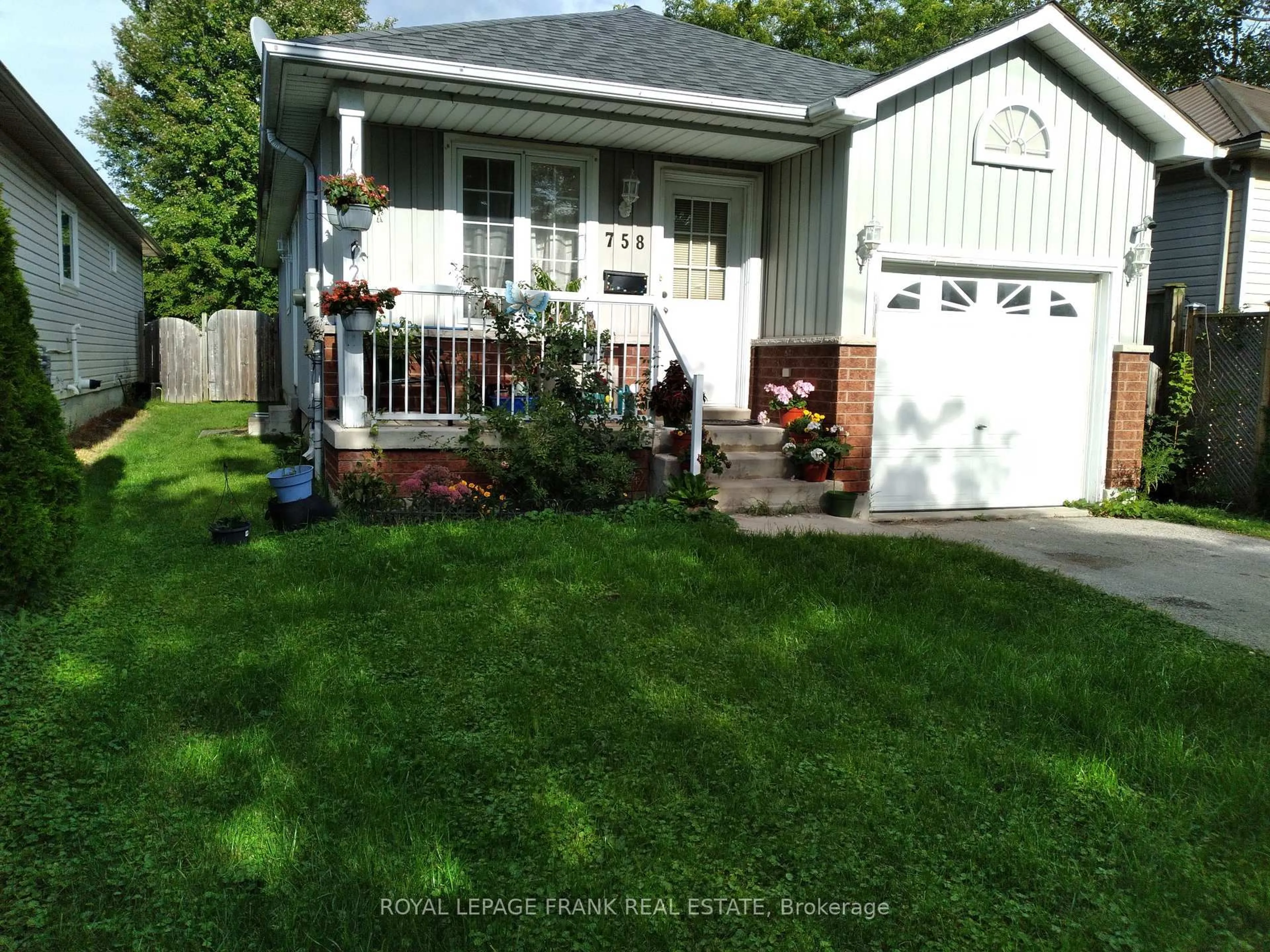 Home with vinyl exterior material, street for 758 Ontario St, Cobourg Ontario K9A 3C5