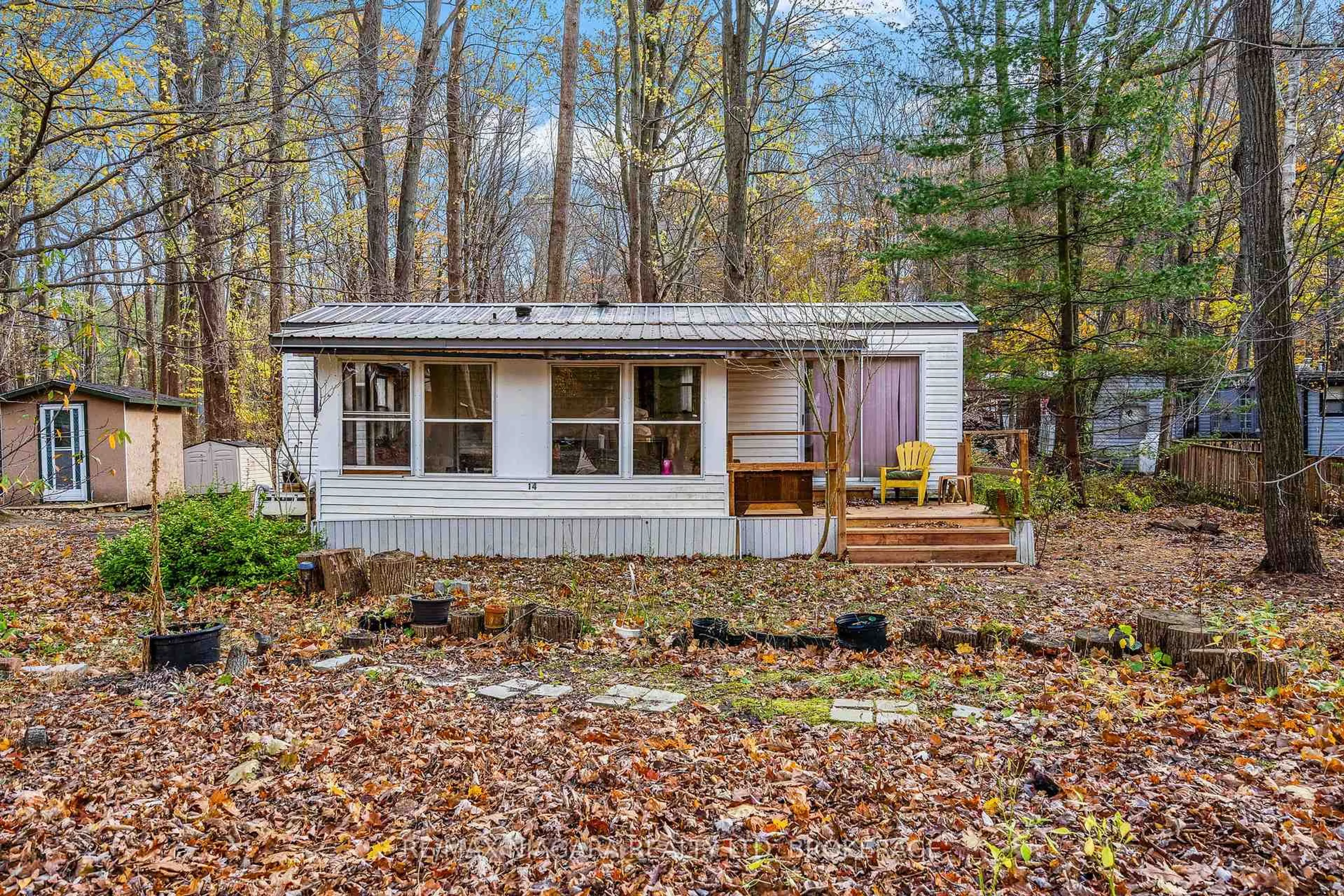 Home with vinyl exterior material, unknown for 334 RATTLESNAKE Rd #14, Haldimand Ontario N0A 1K0