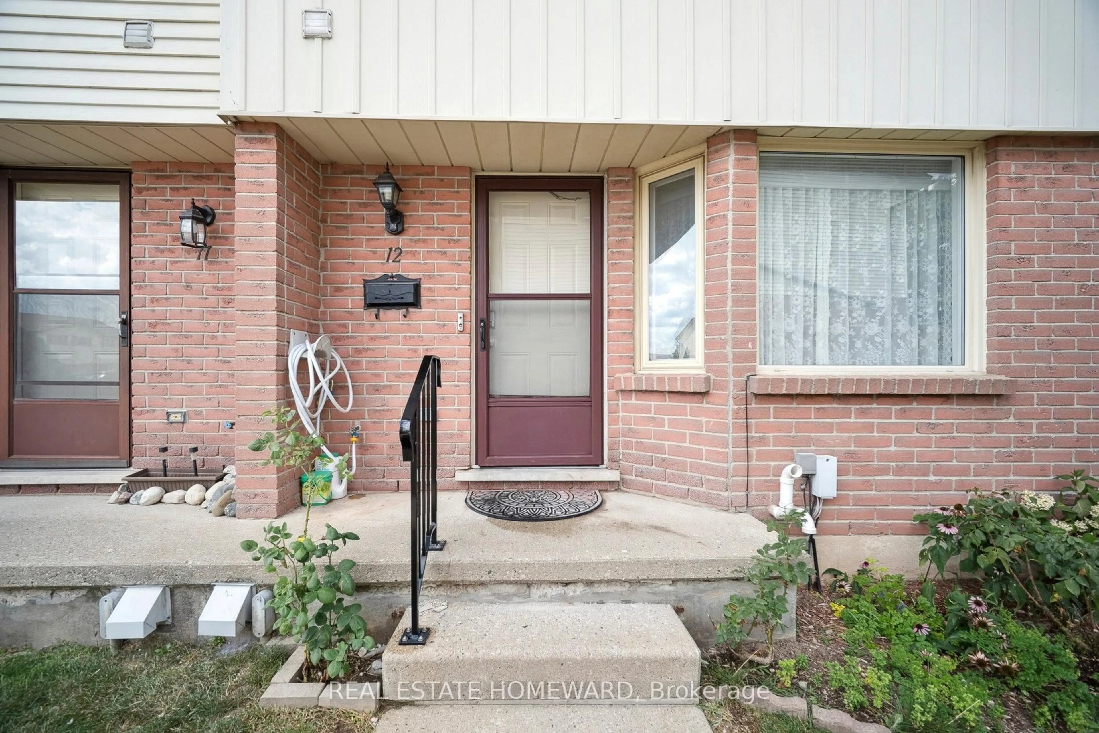 Unknown for 12-1093 Nellis St #12, Woodstock Ontario N4T 1P5