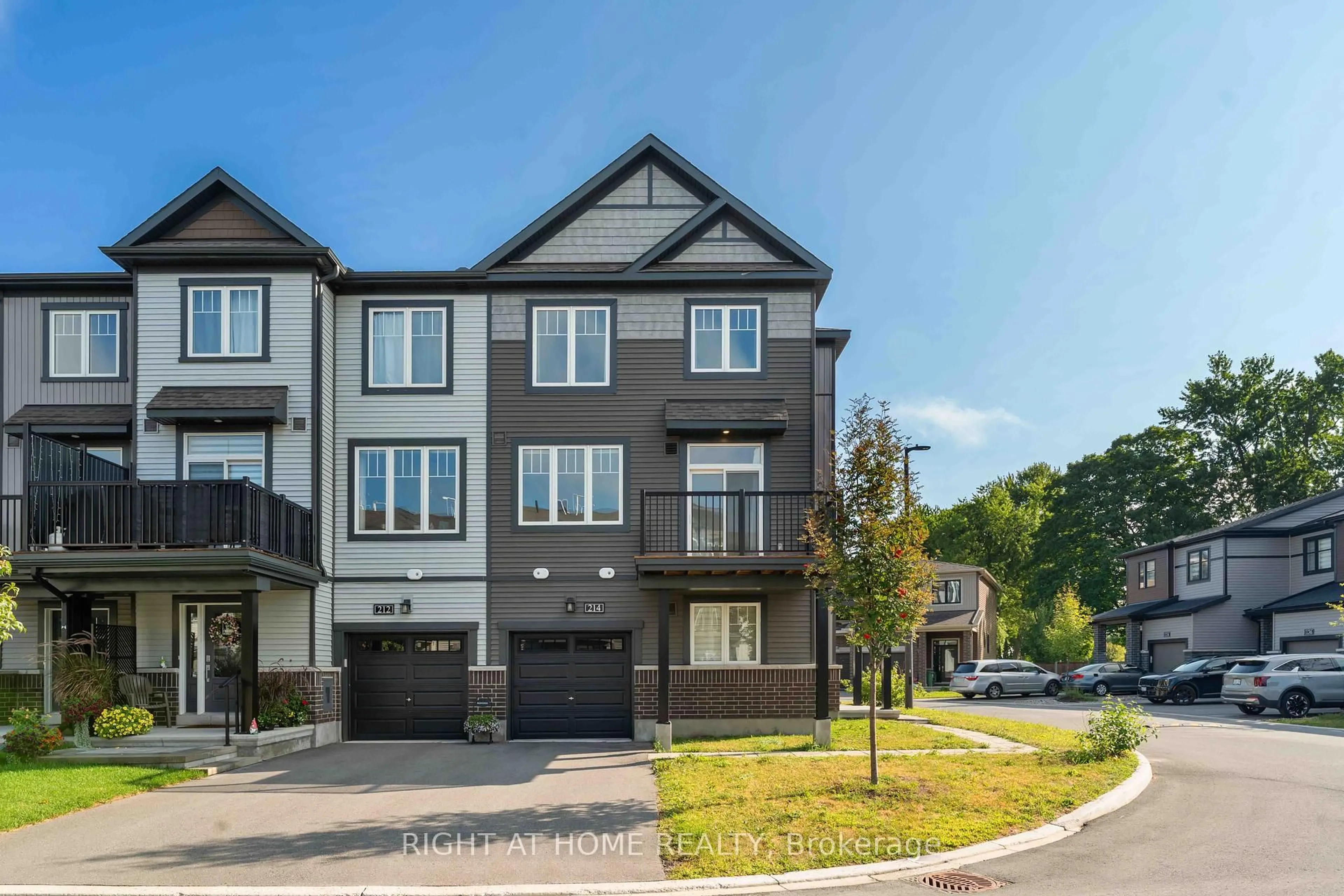 Unknown for 214 Attwell Private, Ottawa Ontario K2K 0P6