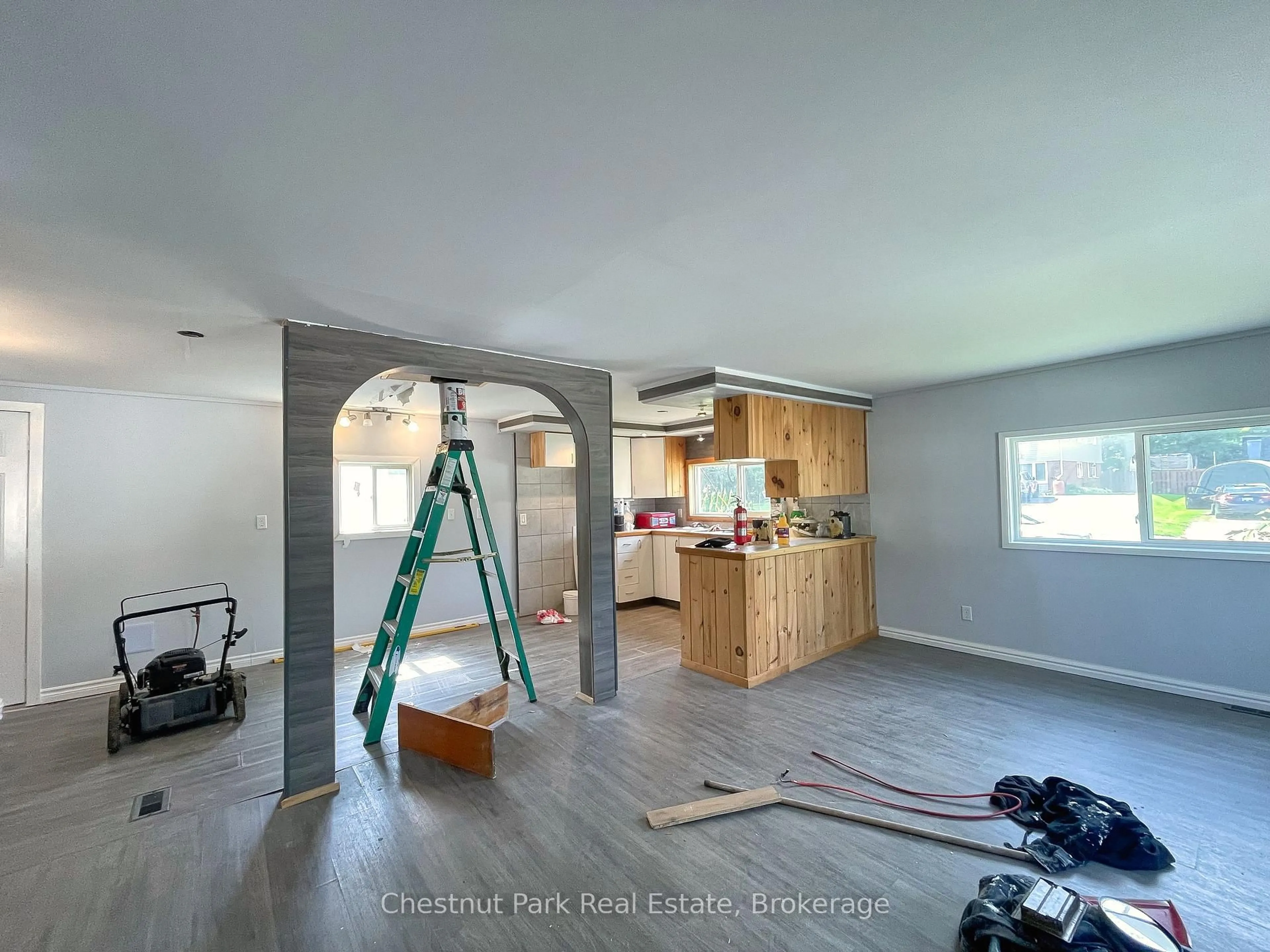 Open concept kitchen, unknown for 383 Thompson St, Meaford Ontario N4L 1H7