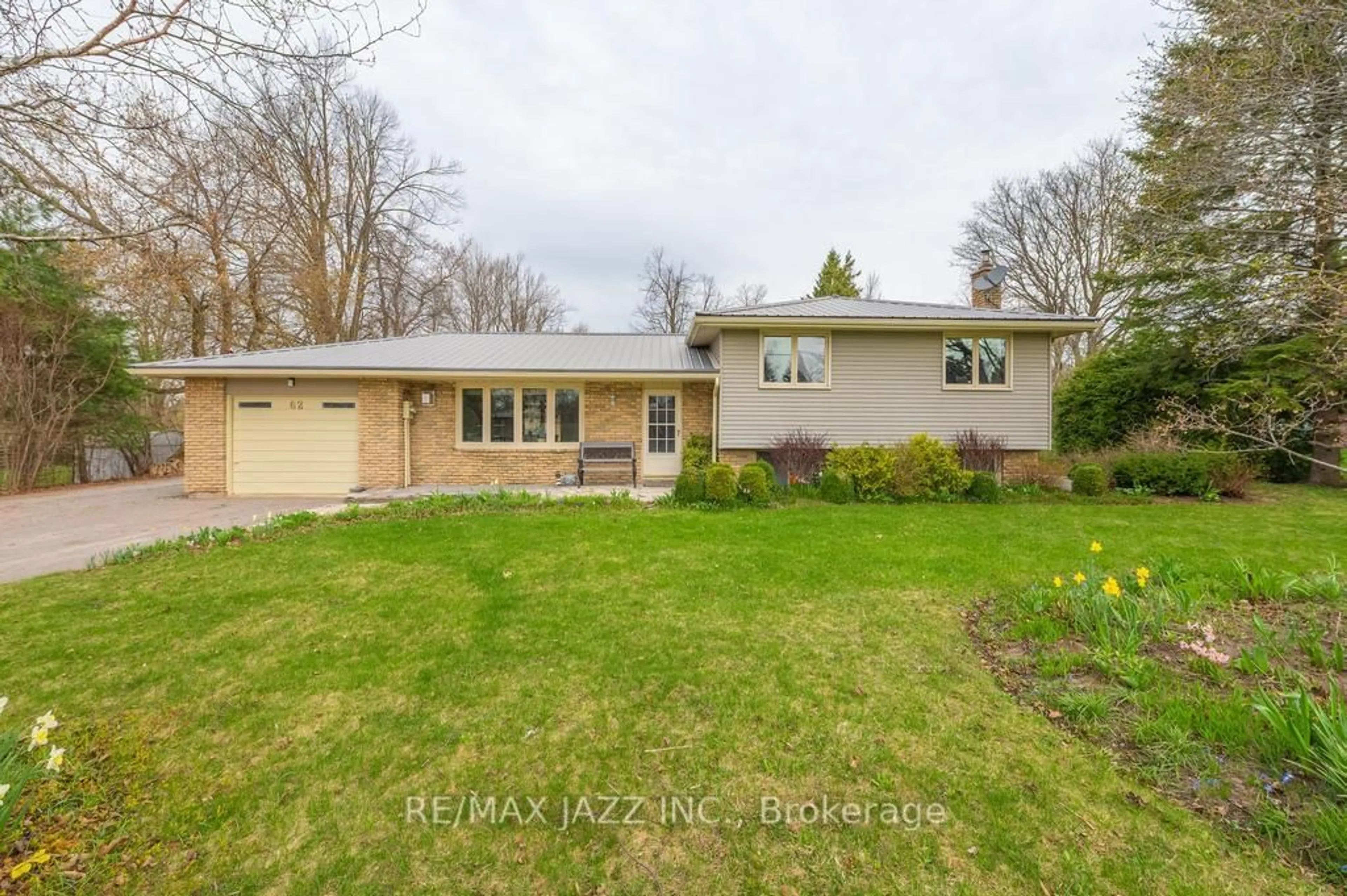 Unknown for 62 Manvers Dr, Kawartha Lakes Ontario L0B 1K0