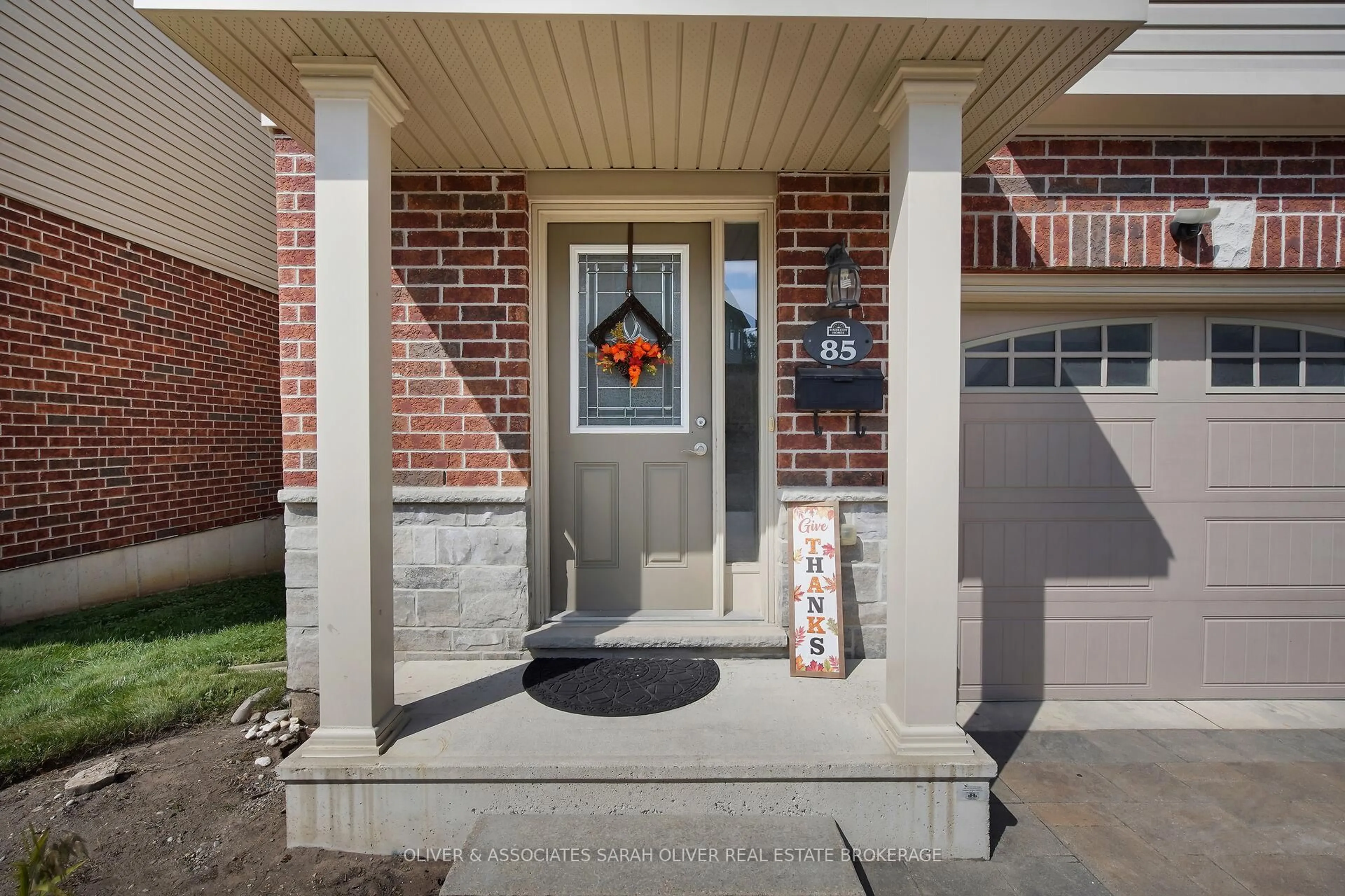 Indoor entryway for 1010 Fanshawe Park Rd #85, London North Ontario N5X 0K9