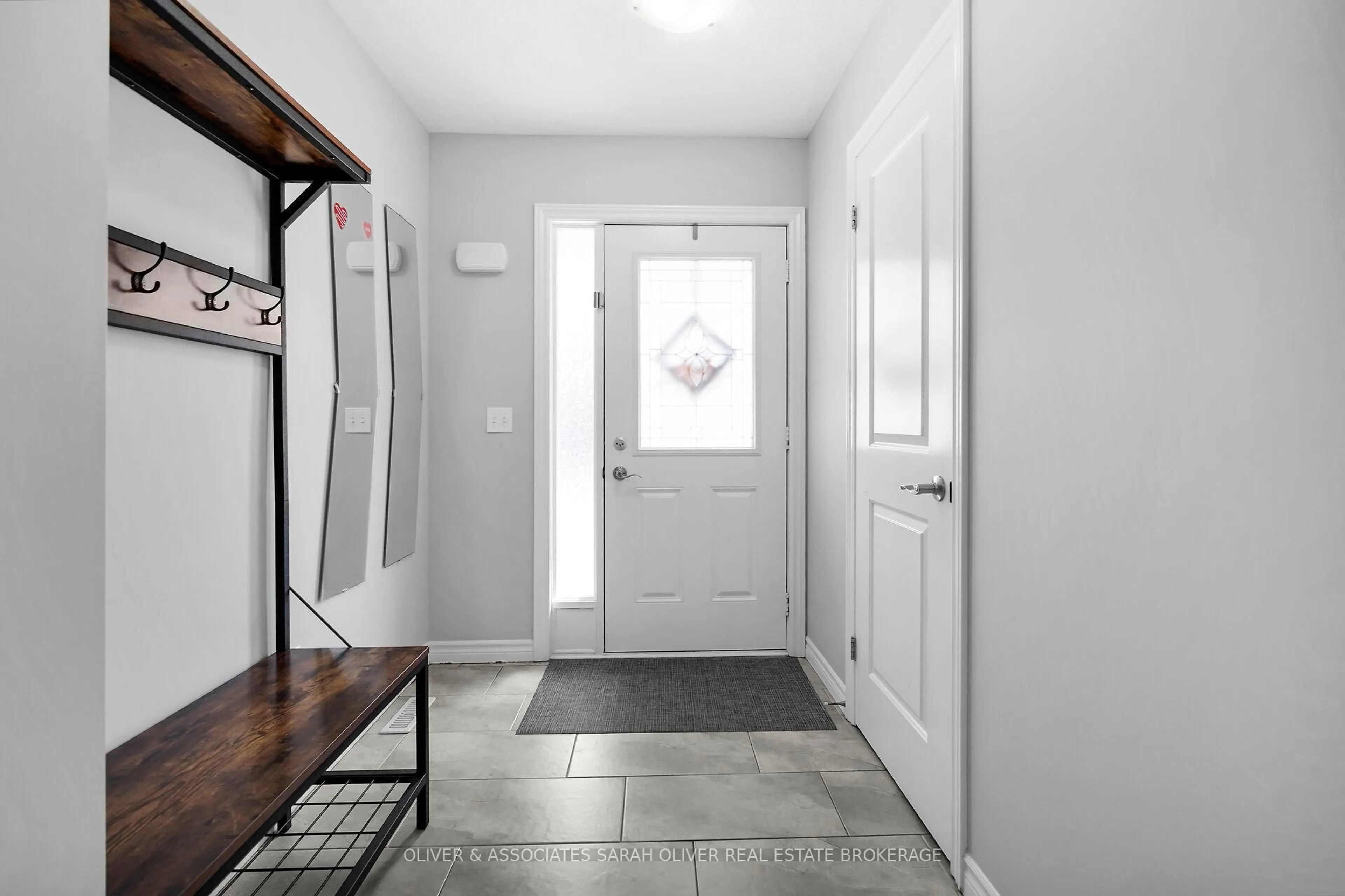 Indoor entryway for 1010 Fanshawe Park Rd #85, London North Ontario N5X 0K9