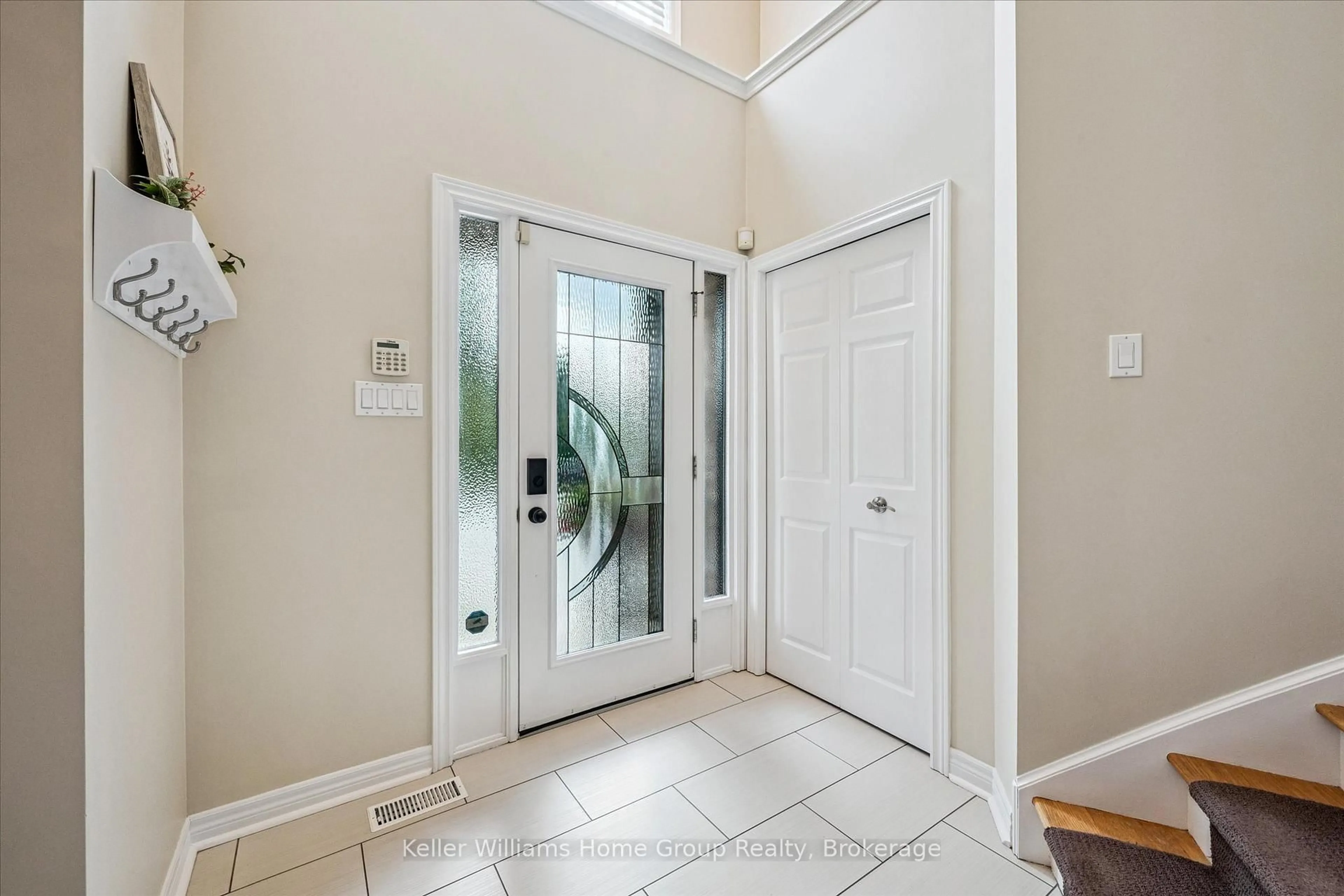 Indoor entryway for 294 Farley Dr, Guelph Ontario N1L 1N6