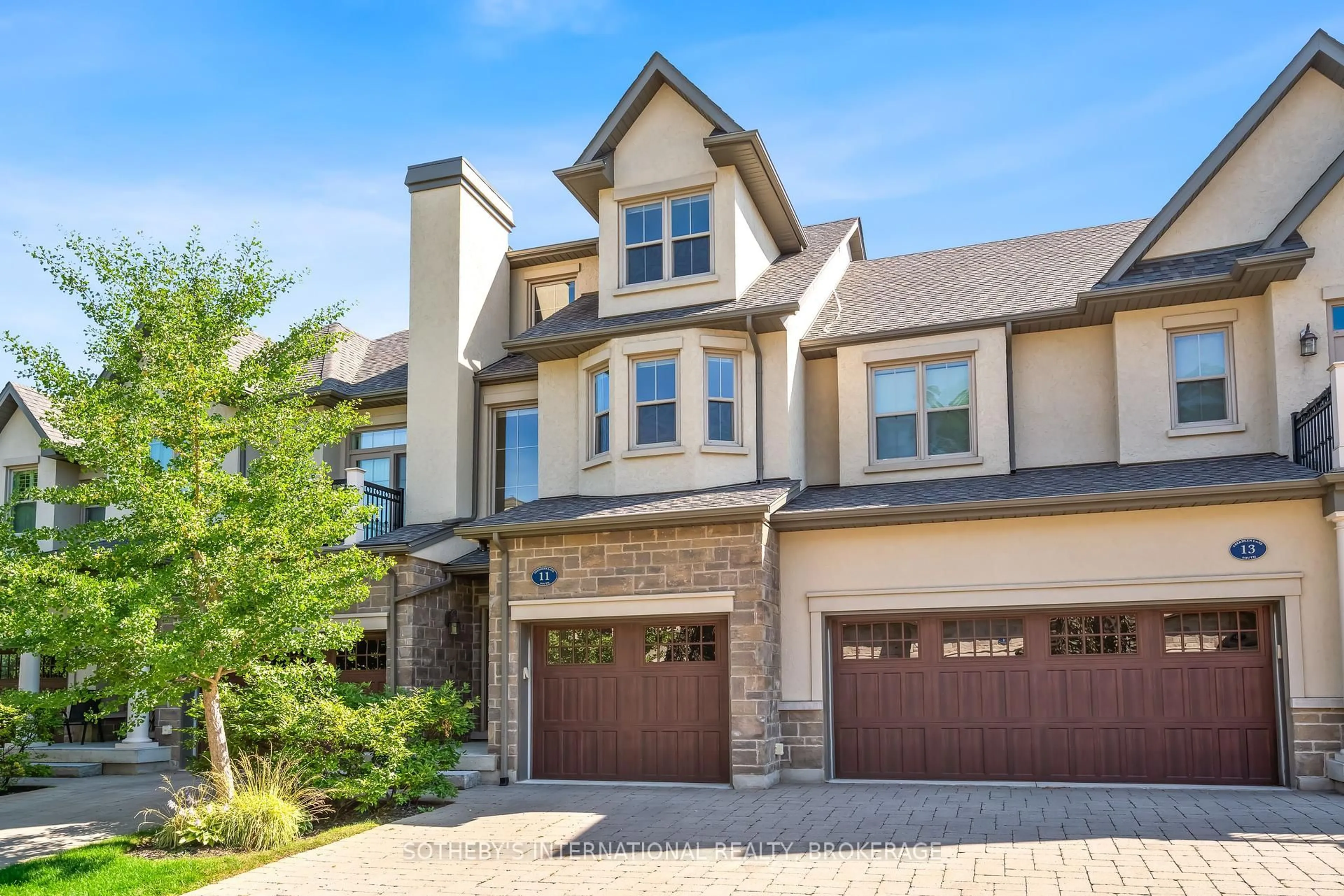 Home with brick exterior material, street for 11 Aberdeen Lane, Niagara-on-the-Lake Ontario L0S 1J0