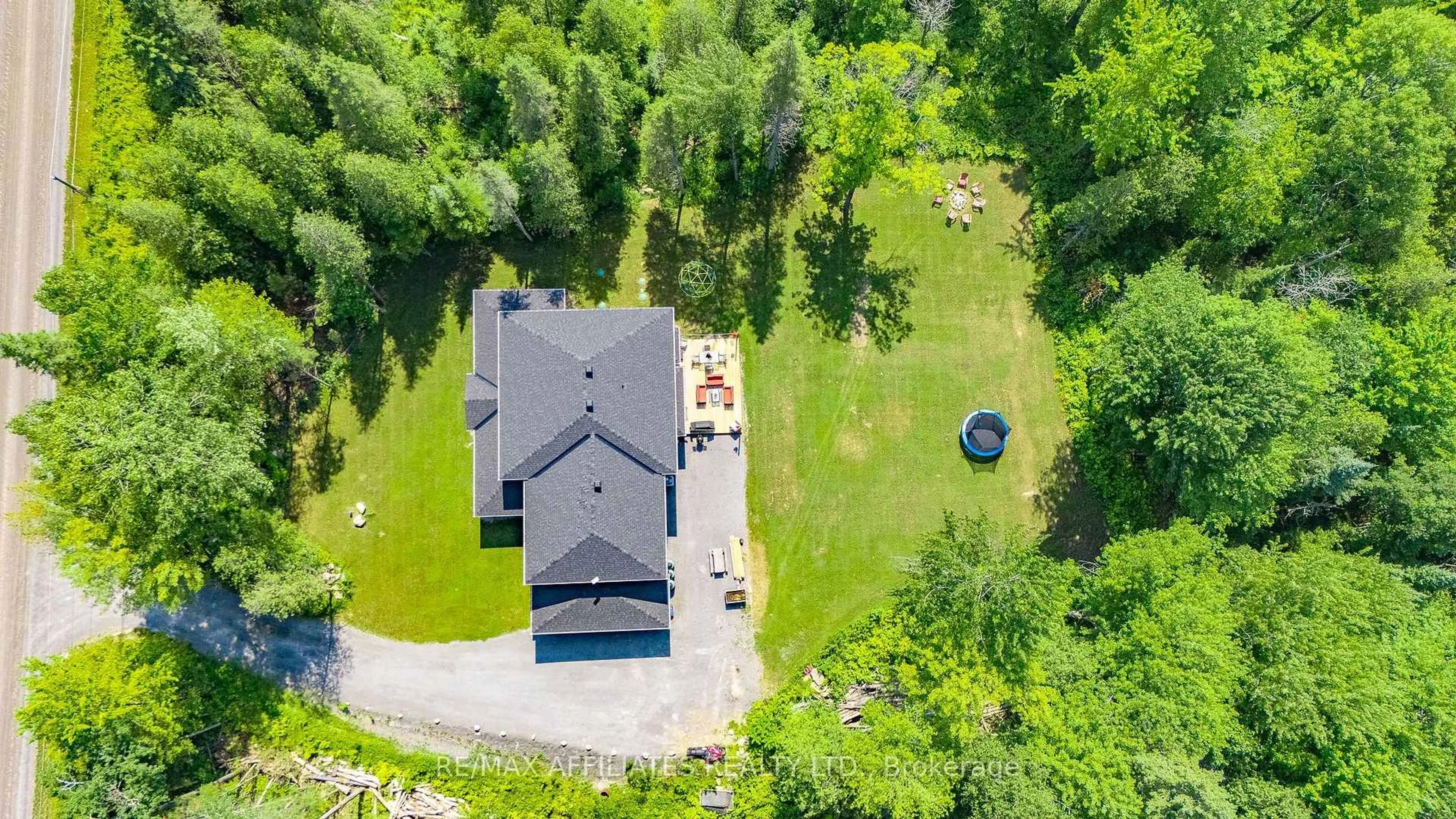 A pic from outside/outdoor area/front of a property/back of a property/a pic from drone, water/lake/river/ocean view for 150 Maclarens Side Rd, Ottawa Ontario K0A 3M0
