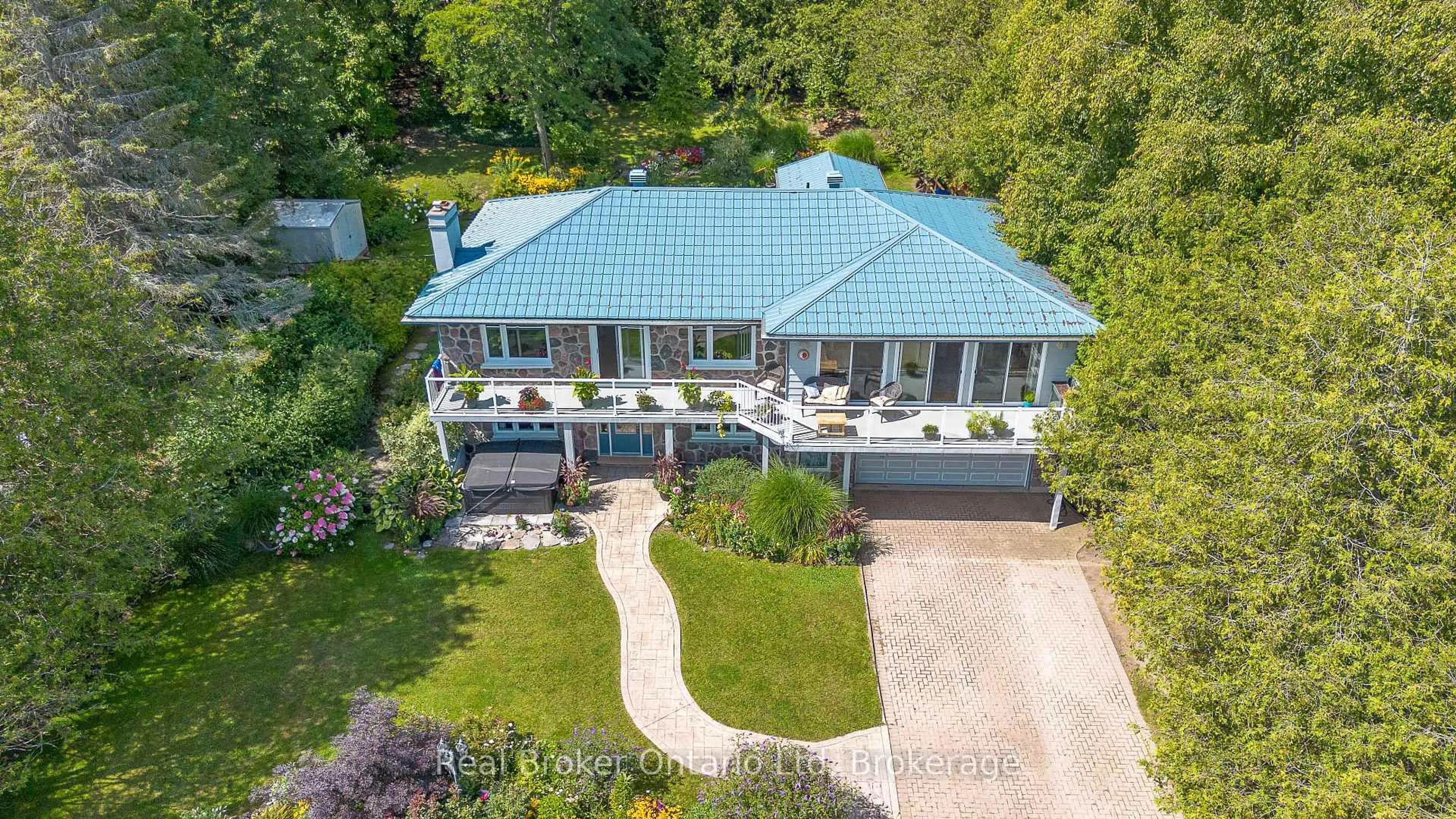 A pic from outside/outdoor area/front of a property/back of a property/a pic from drone, unknown for 339496 Presquile Rd, Georgian Bluffs Ontario N0H 2T0