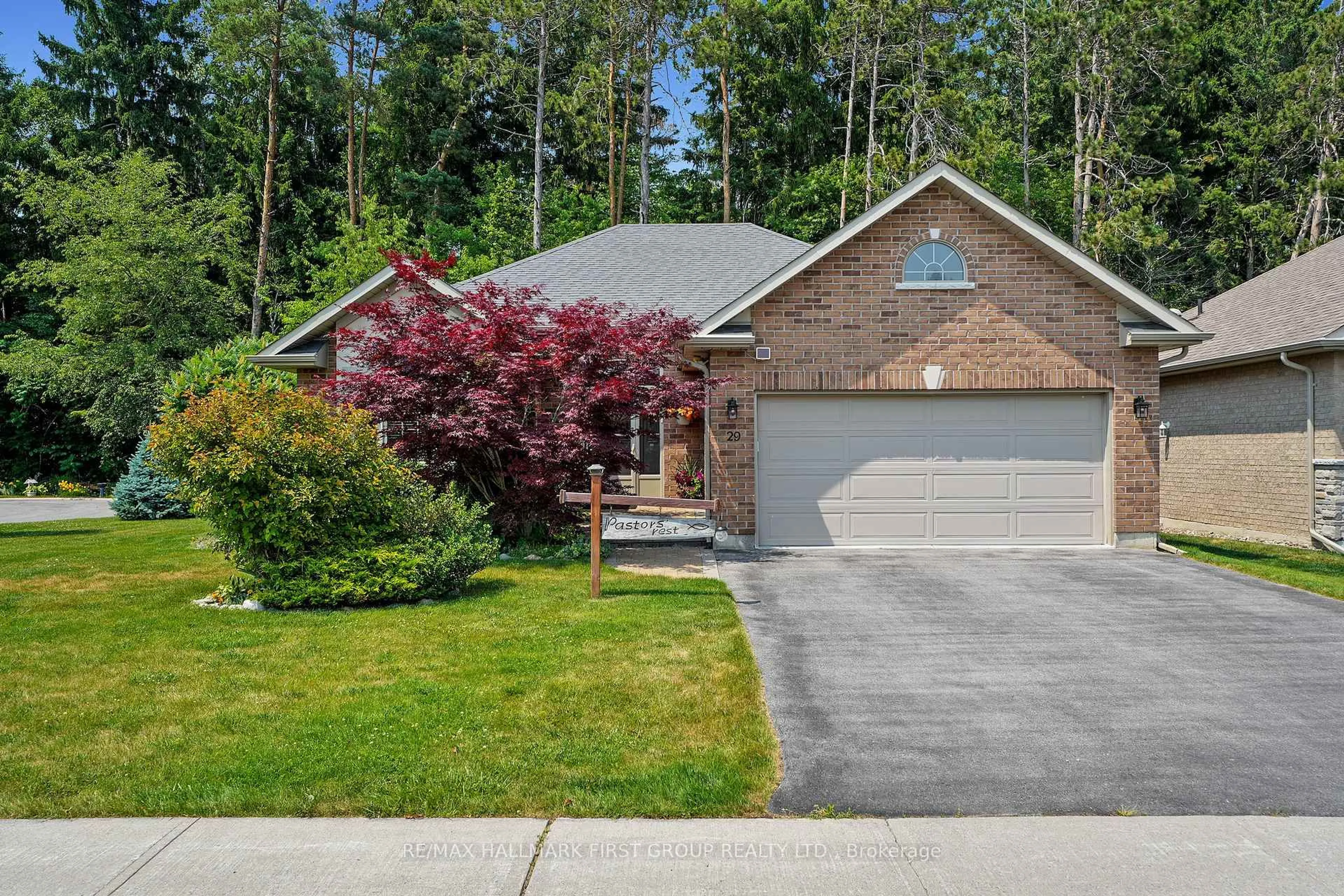 Home with brick exterior material, street for 29 Algonquin Ave, Brighton Ontario K0K 1H0