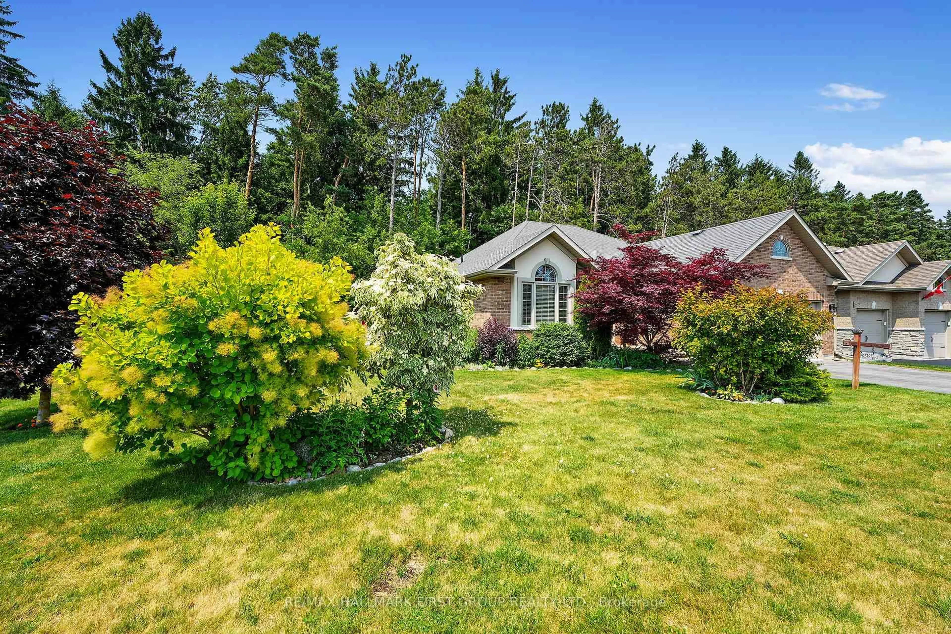 A pic from outside/outdoor area/front of a property/back of a property/a pic from drone, unknown for 29 Algonquin Ave, Brighton Ontario K0K 1H0
