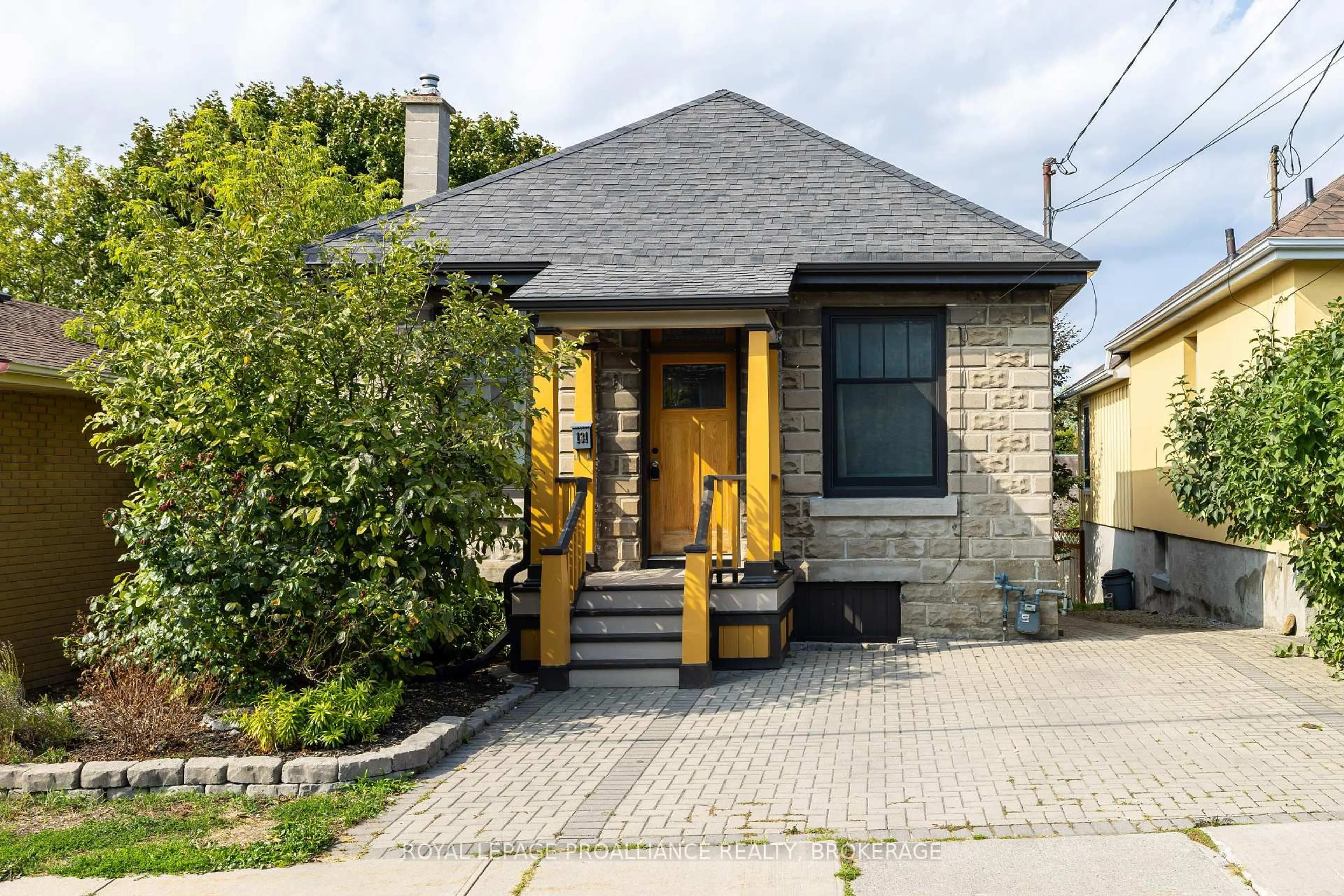 Home with brick exterior material, street for 131 Raglan Rd, Kingston Ontario K7K 1L1