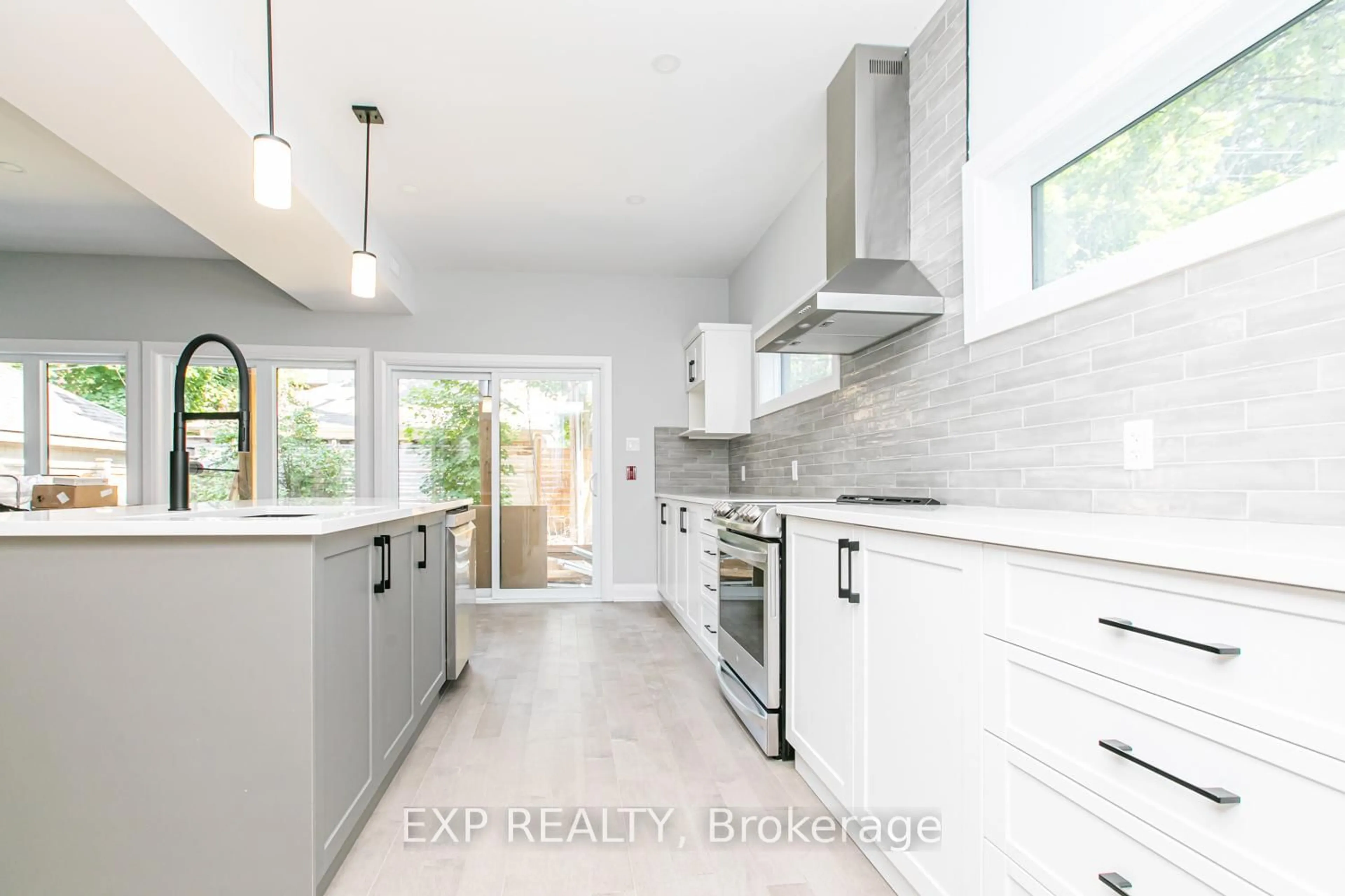 Contemporary kitchen, ceramic/tile floor for 196 POWELL Ave, Ottawa Ontario K1S 2A5