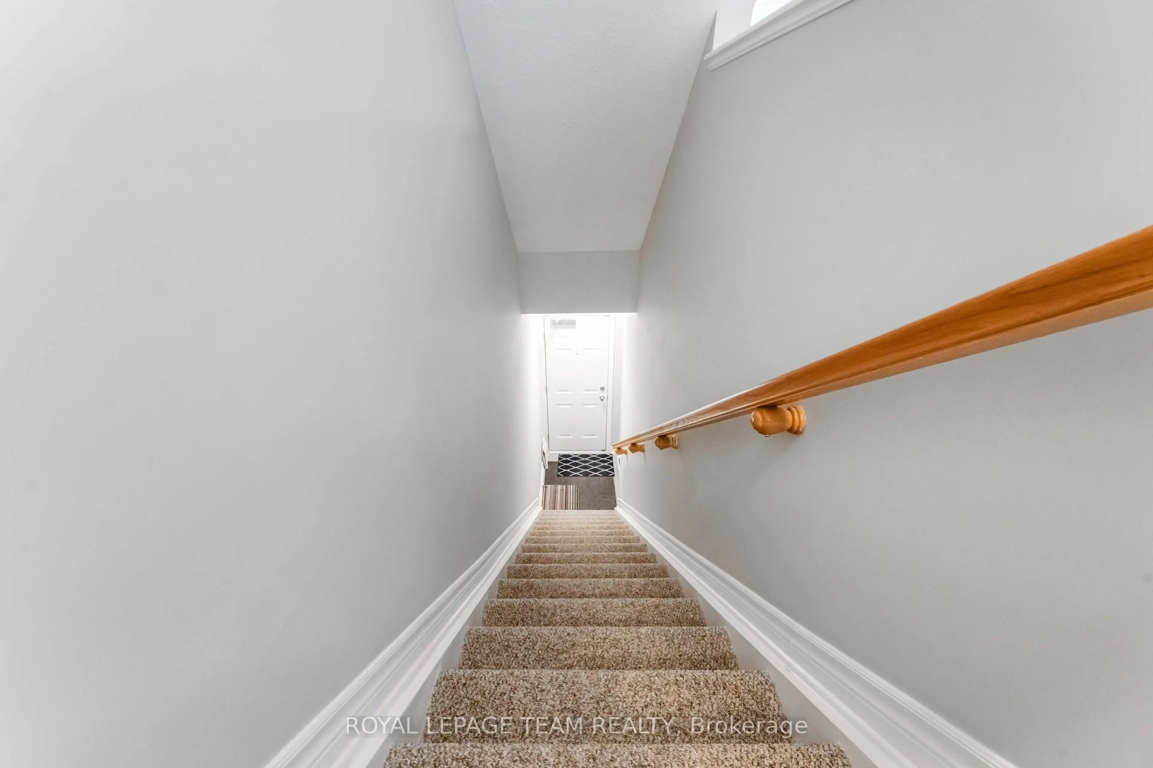Stairs for 422 Leboutillier Ave, Ottawa Ontario K1K 2V7