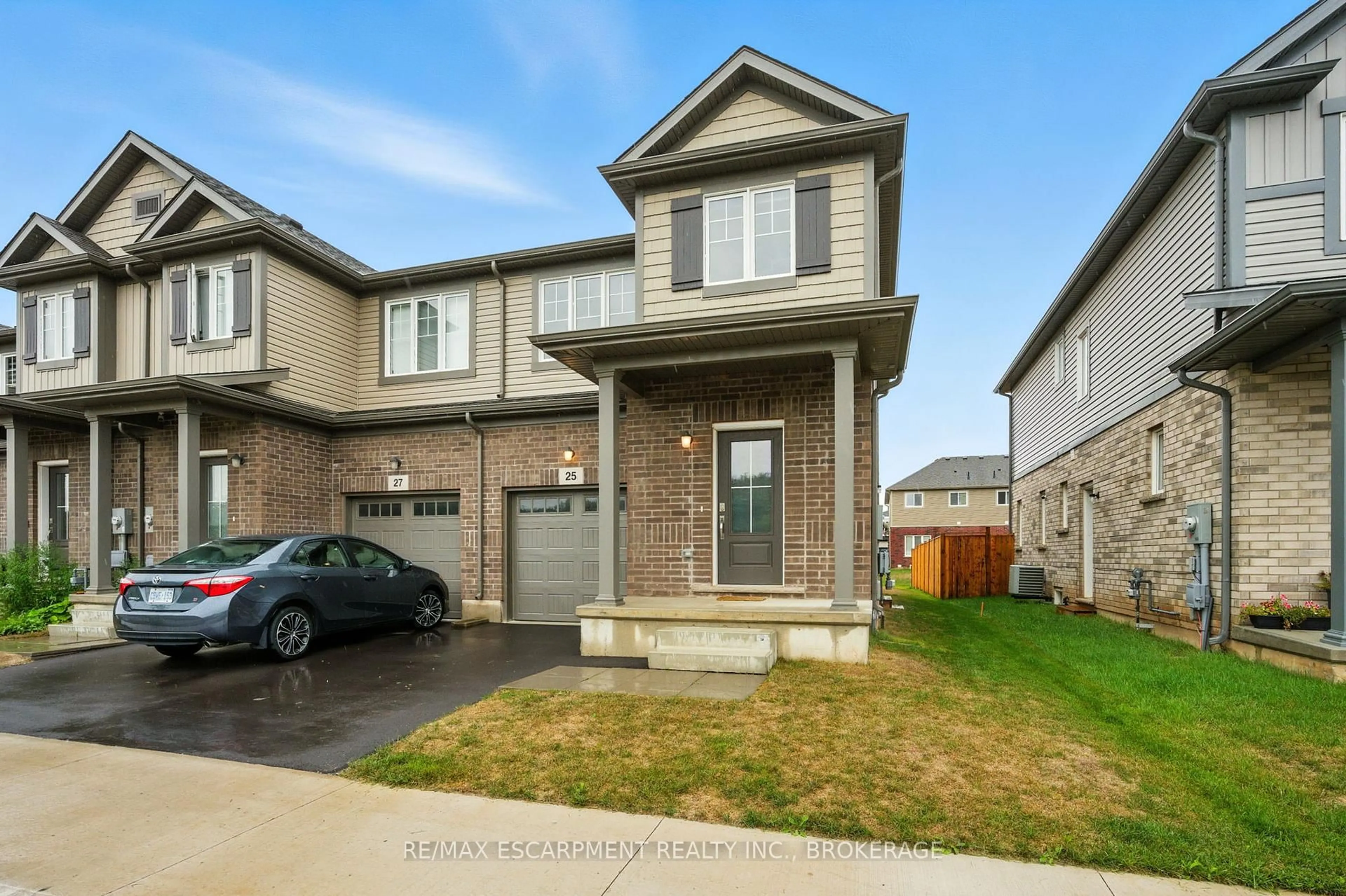 Home with brick exterior material, street for 25 Saffron Way, Pelham Ontario L0S 1E1