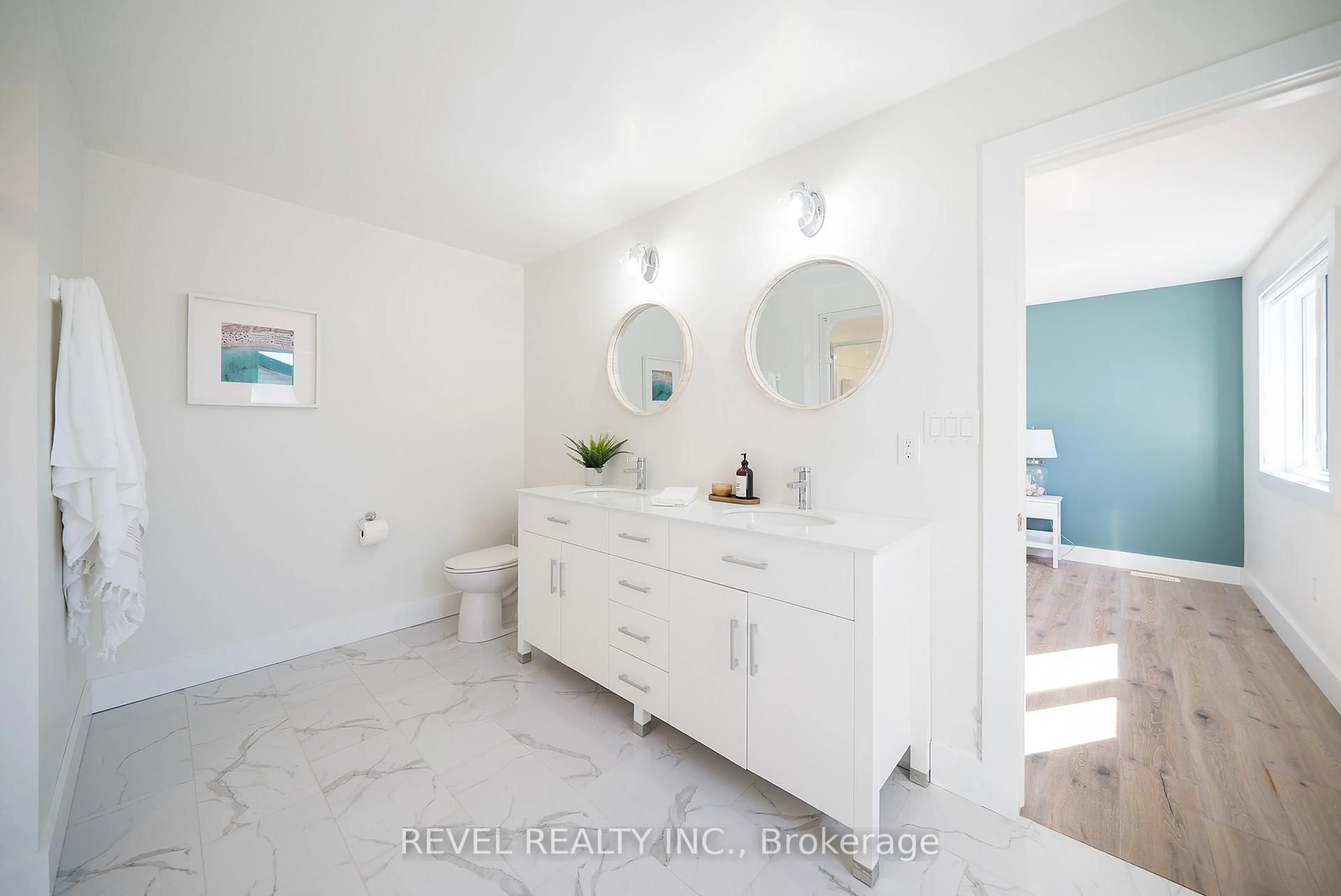 Contemporary bathroom, ceramic/tile floor for 38 Lakeview Ave, Norfolk Ontario N0A 1N8