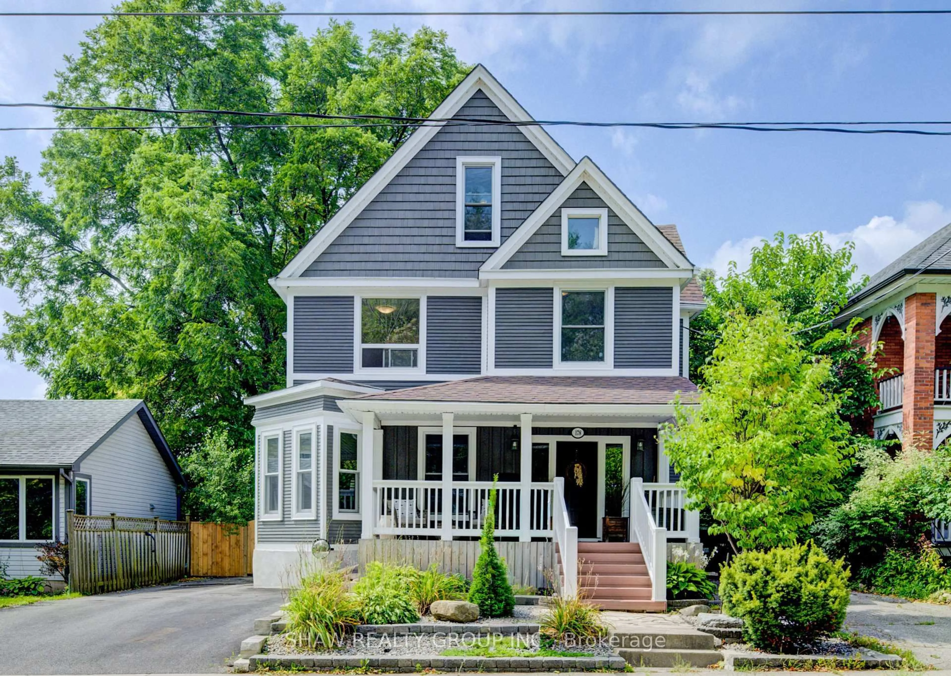 Home with vinyl exterior material, street for 178 Guelph Ave, Cambridge Ontario N3C 1A6