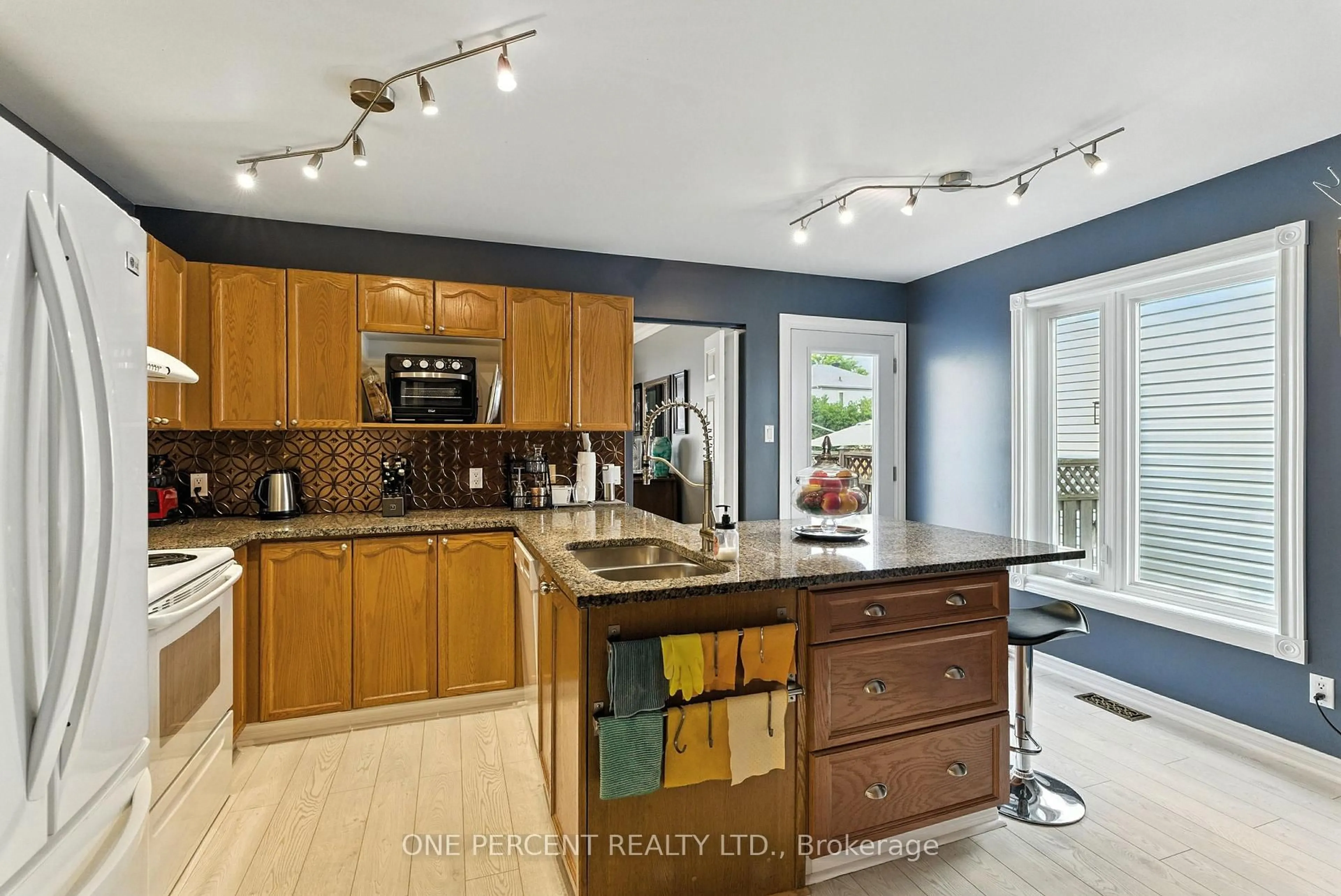 Open concept kitchen, unknown for 59 Woodford Way, Nepean Ontario K2J 4B5