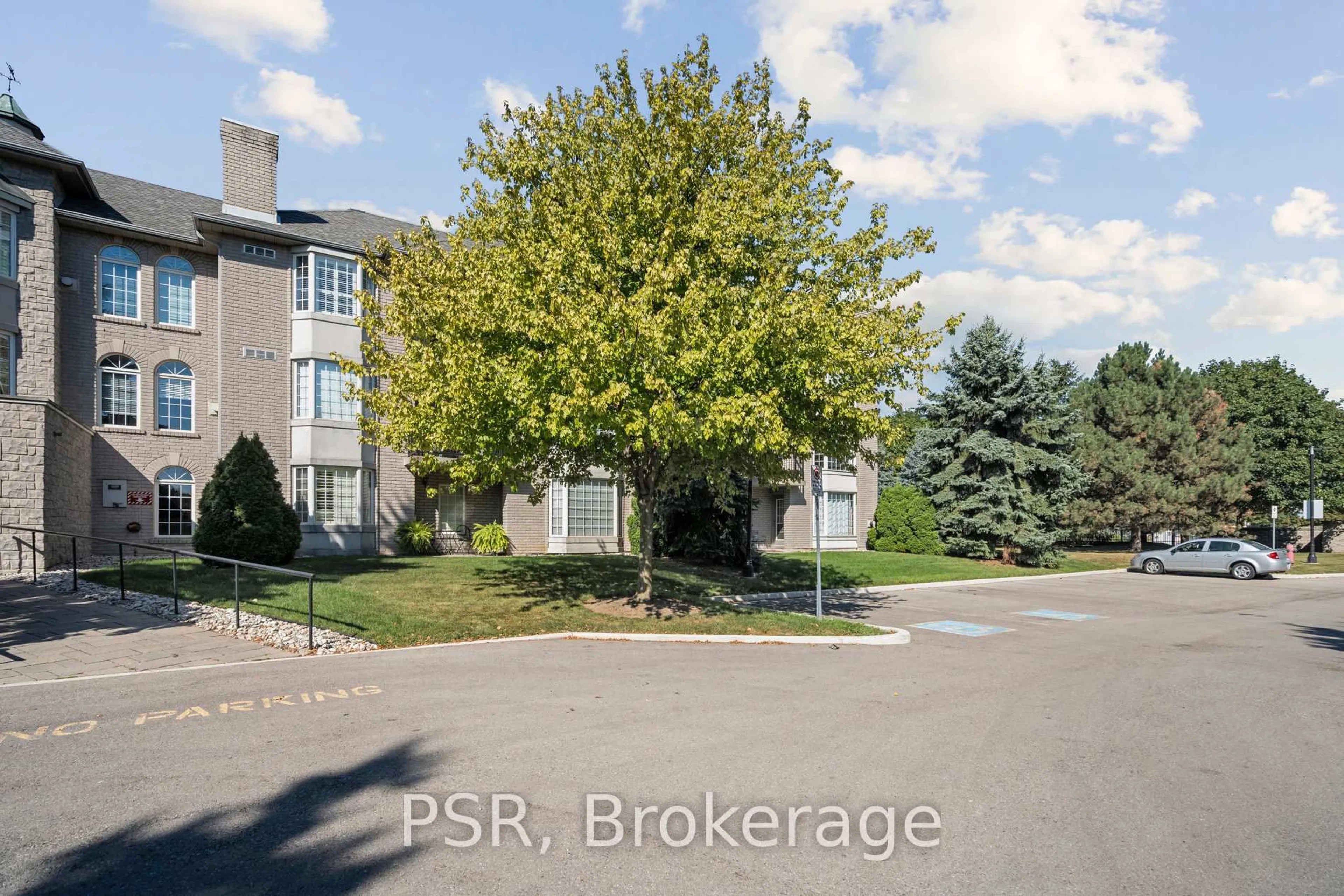 Unknown for 970 Golf Links Rd #302, Hamilton Ontario L9K 1J8