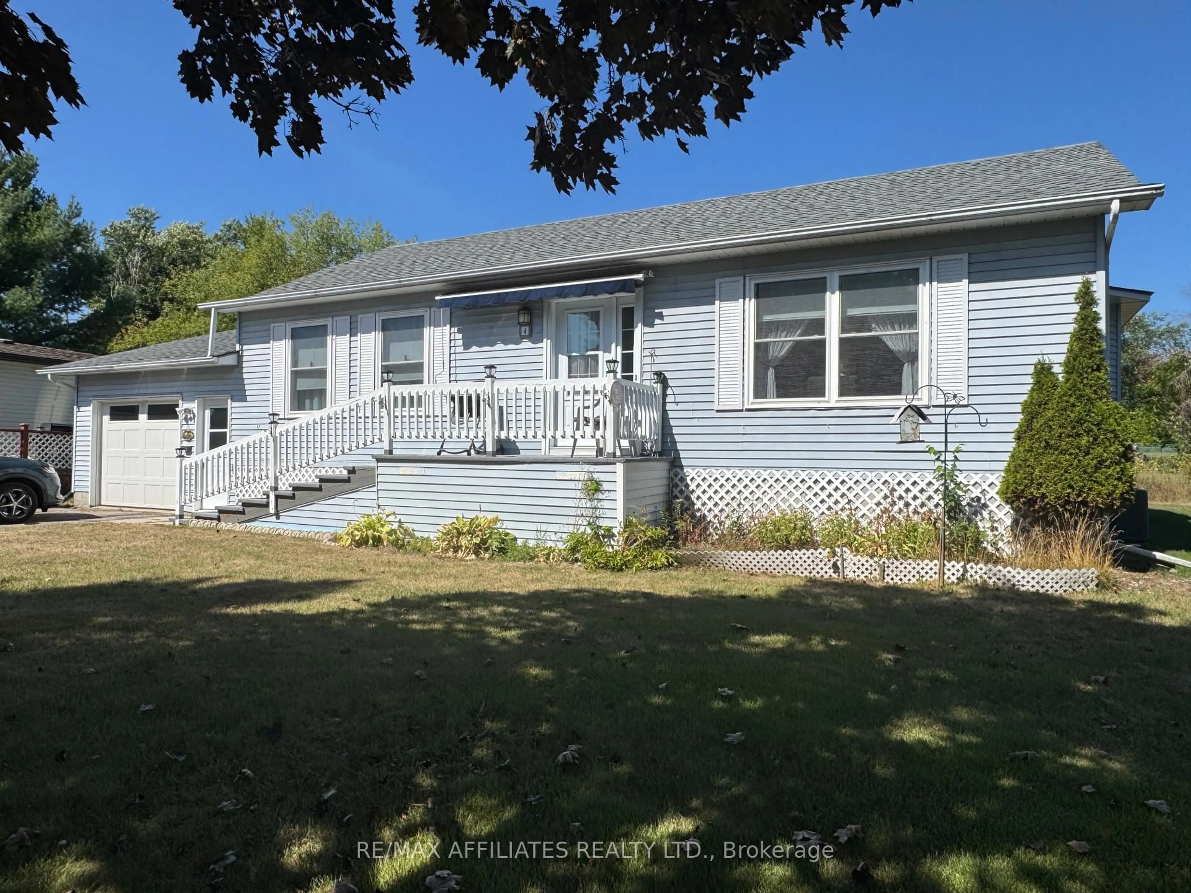 Home with vinyl exterior material, street for 4 OTTERDALE Cres, Rideau Lakes Ontario K7A 0J4