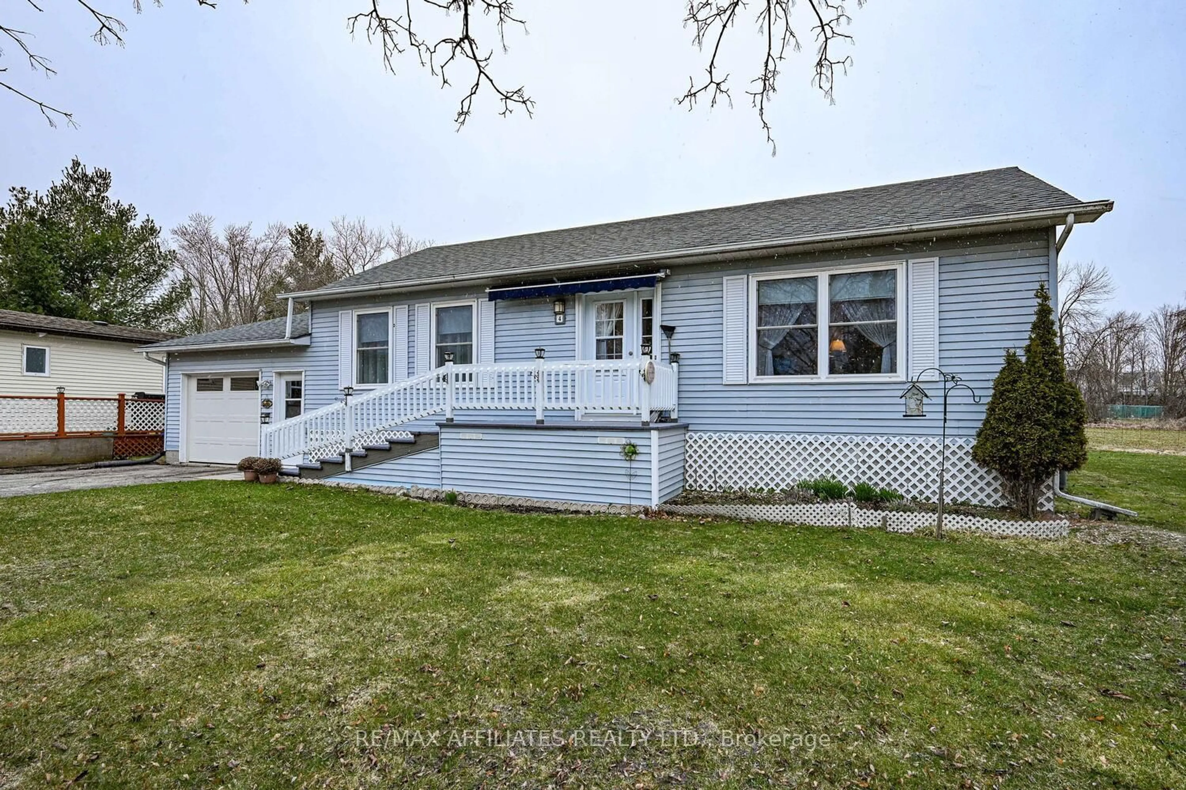 Home with vinyl exterior material, street for 4 OTTERDALE Cres, Rideau Lakes Ontario K7A 0J4