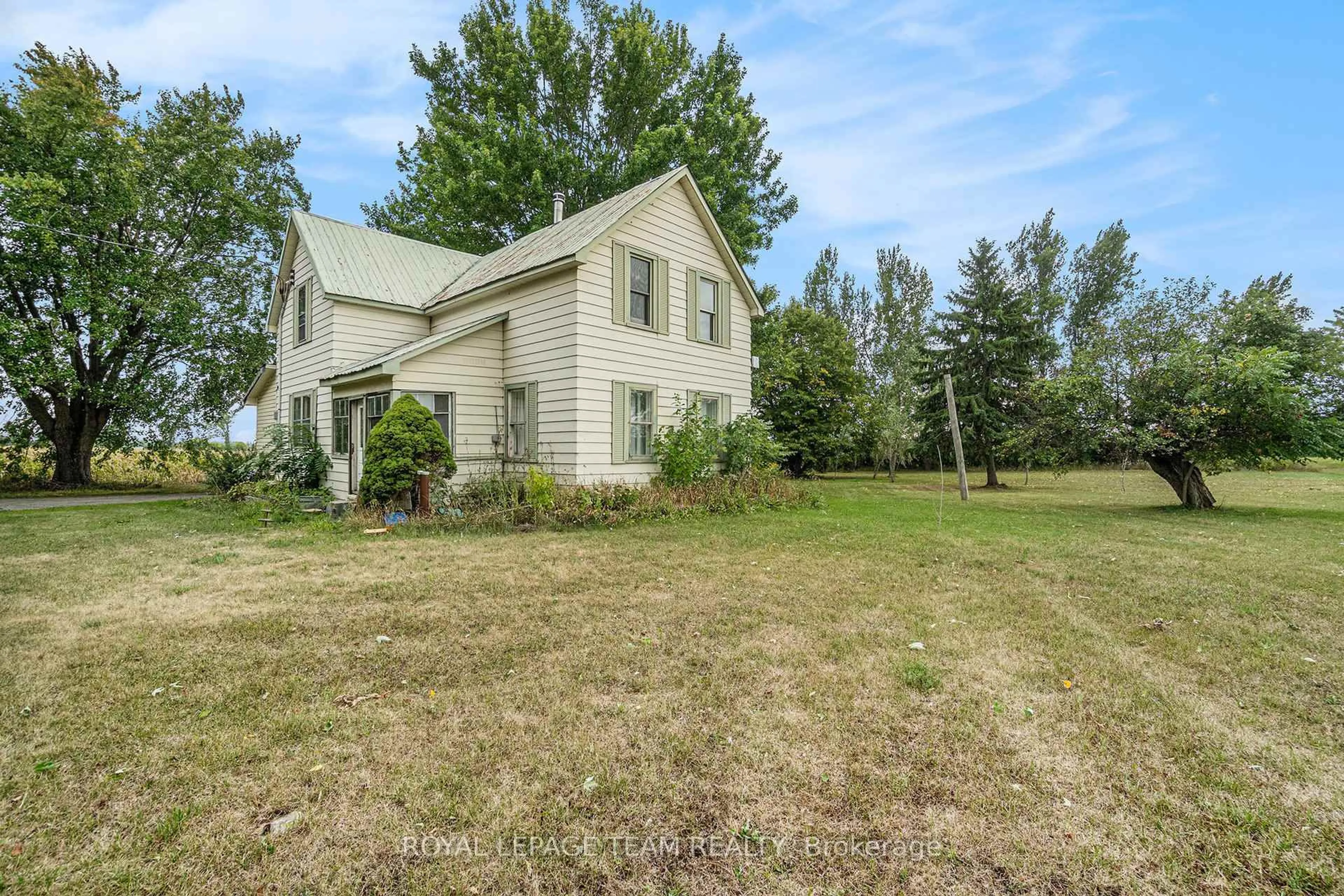 A pic from outside/outdoor area/front of a property/back of a property/a pic from drone, unknown for 11590 County 43 Rd, North Dundas Ontario K0E 1S0