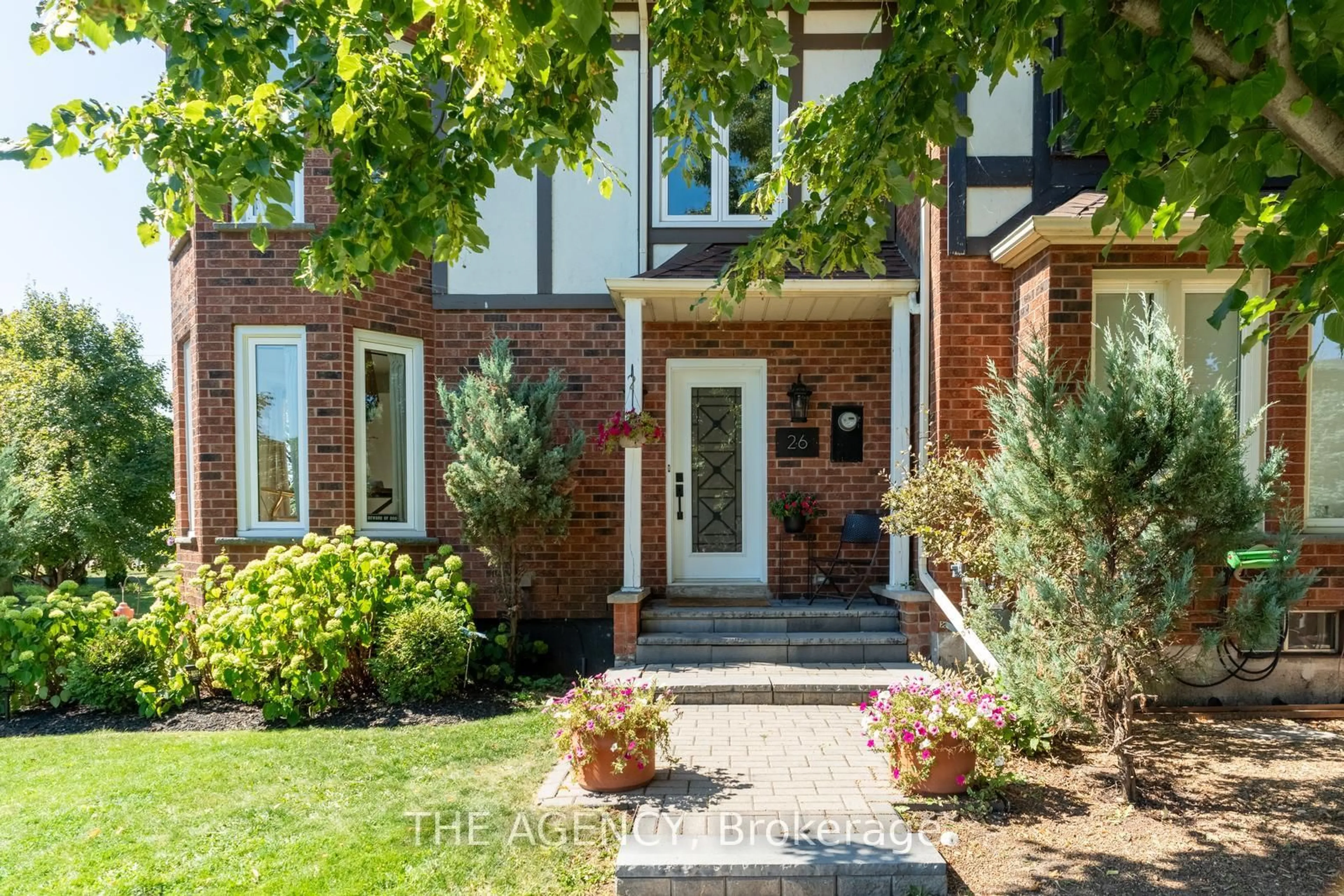 Home with brick exterior material, street for 26 Harbour Dr, Hamilton Ontario L8E 4Z5
