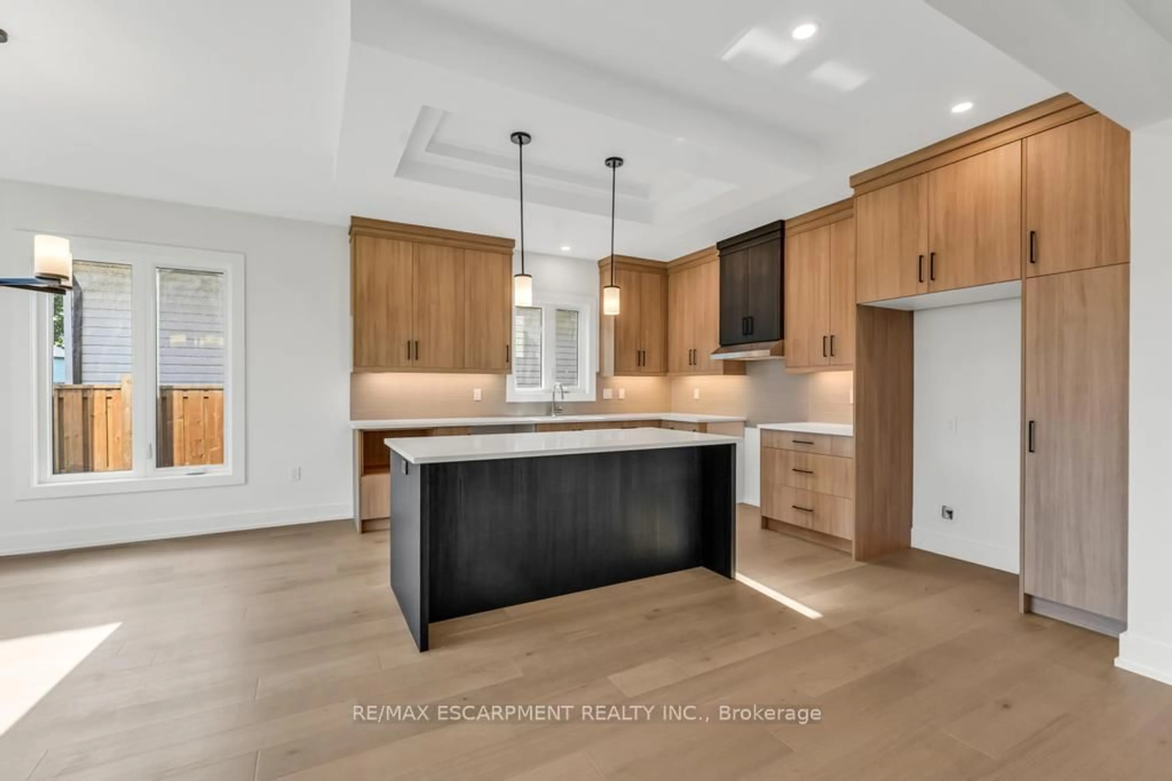 Open concept kitchen, unknown for 1313 Baseline Rd, Hamilton Ontario L8E 5G1