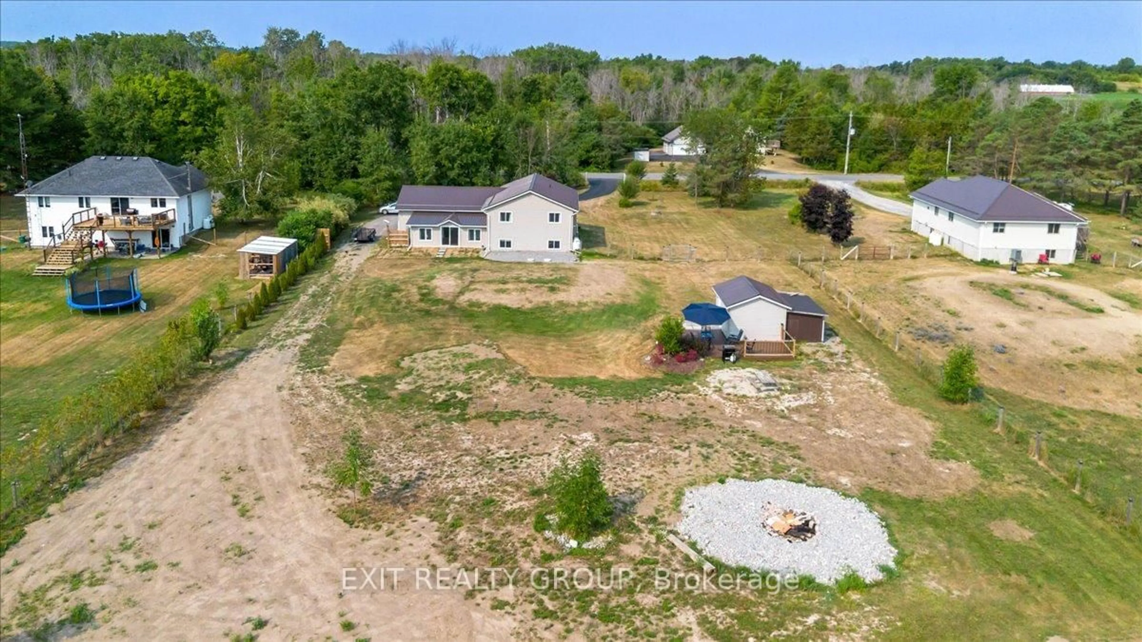 A pic from outside/outdoor area/front of a property/back of a property/a pic from drone, building for 323 Mapleview Rd, Hastings Ontario K0K 2C0
