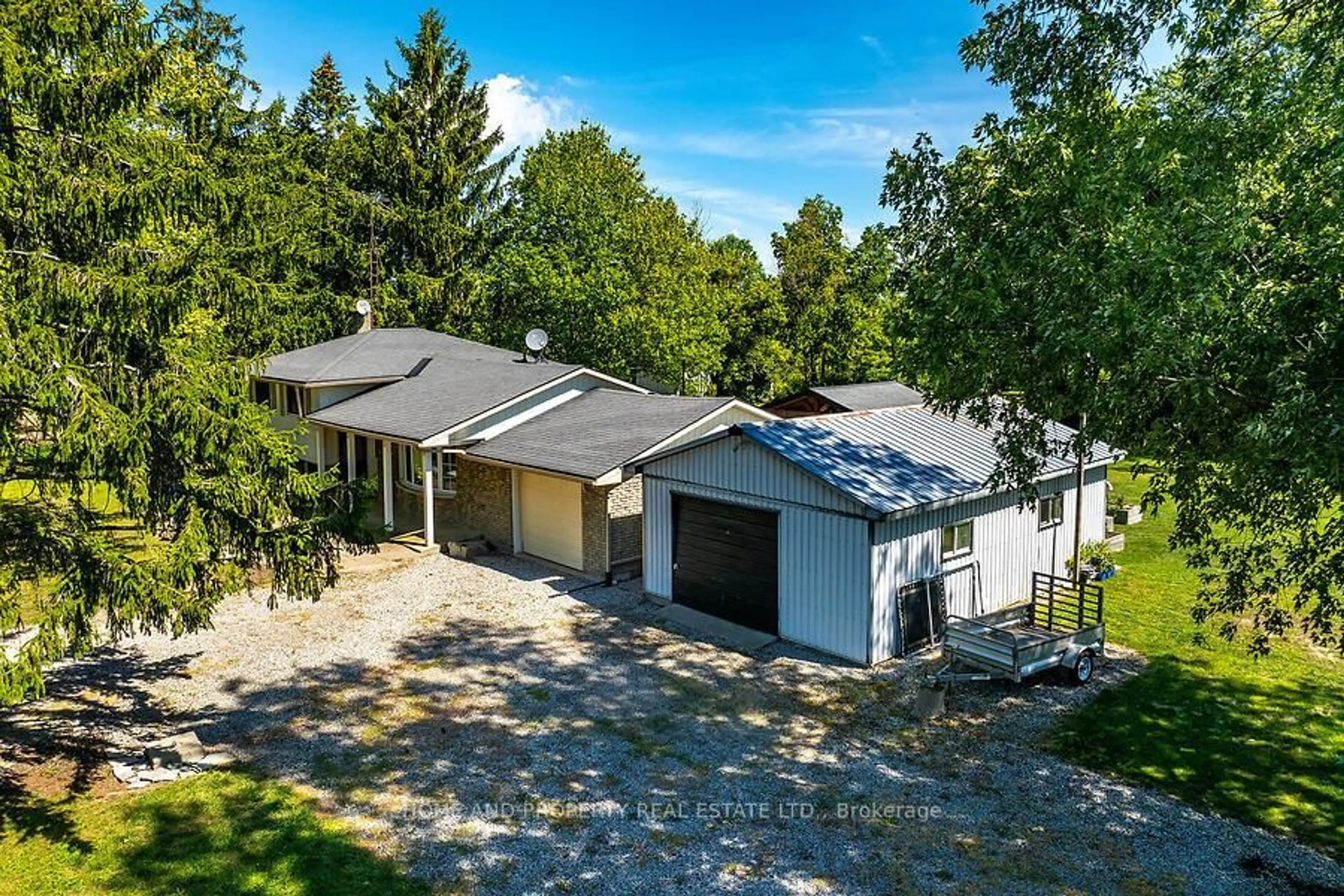 A pic from outside/outdoor area/front of a property/back of a property/a pic from drone, unknown for 795 Port Maitland Rd, Haldimand Ontario N1A 2W6