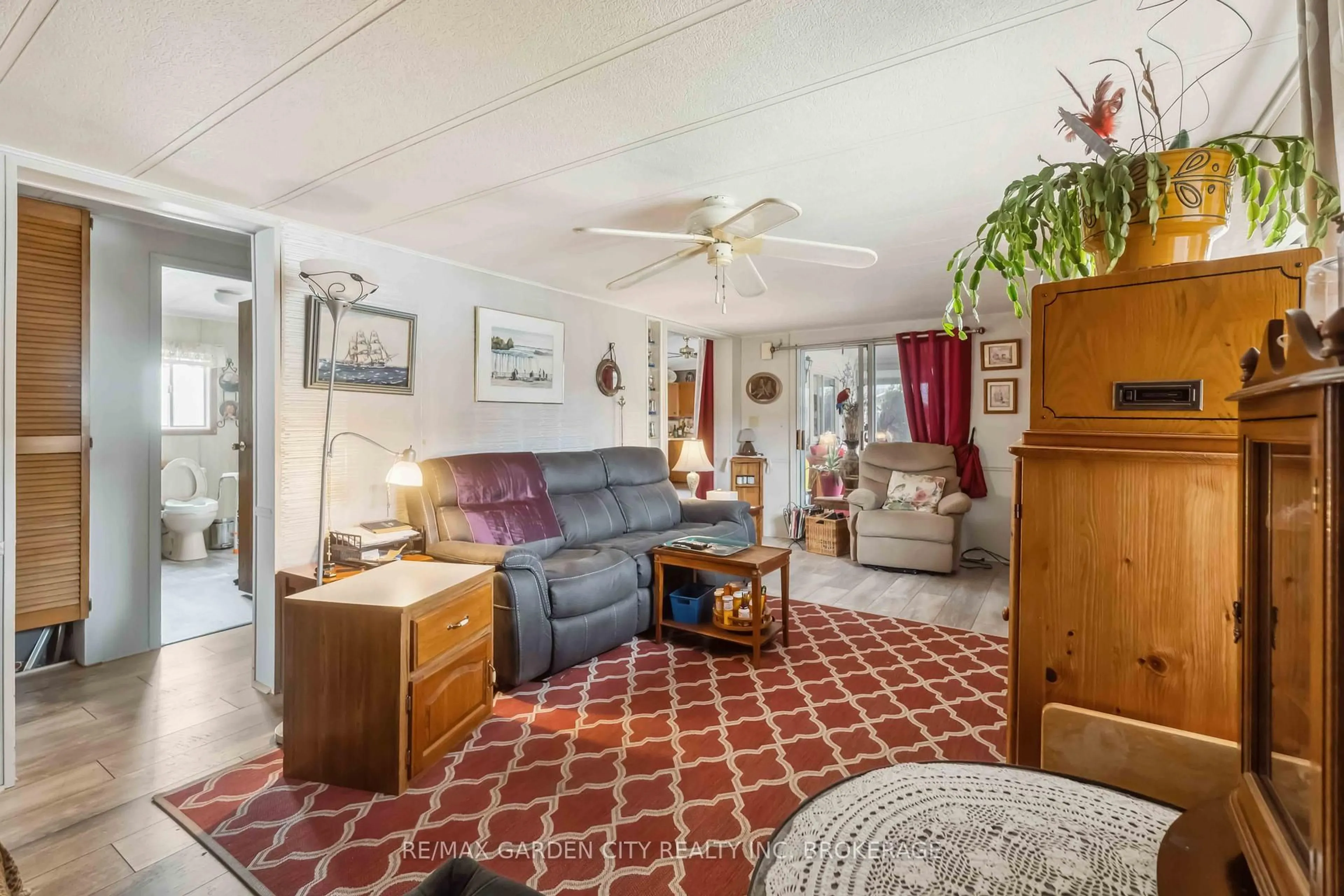 Living room with furniture, unknown for 3033 TOWNLINE Rd #327, Fort Erie Ontario L0S 1S1