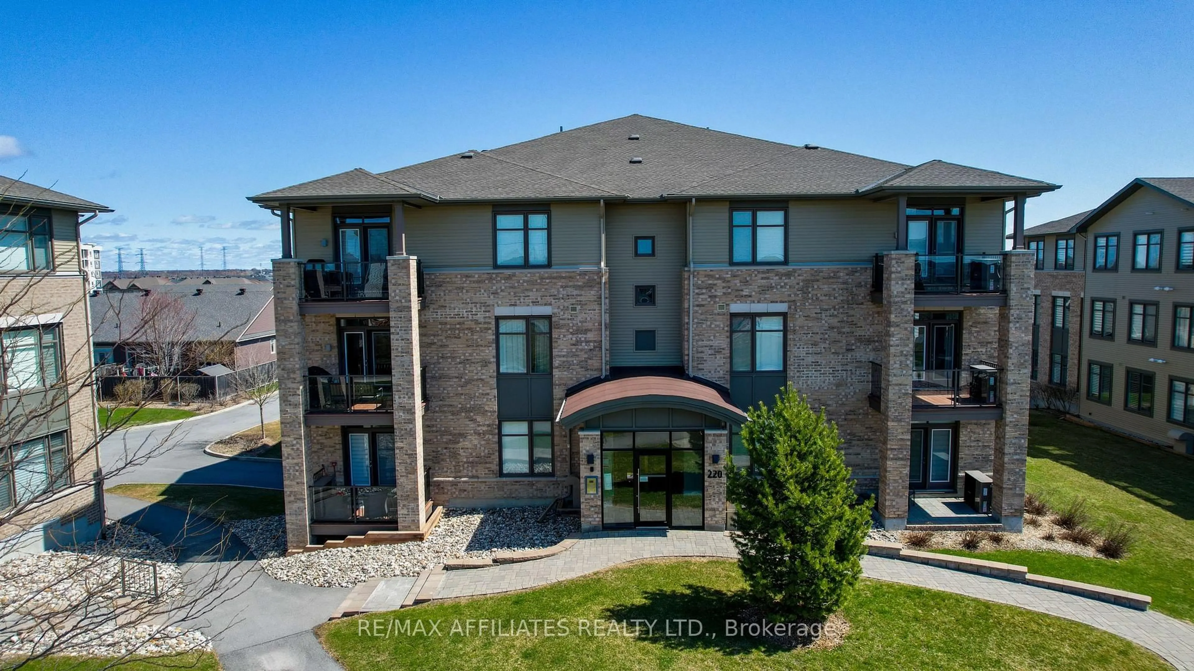 A pic from outside/outdoor area/front of a property/back of a property/a pic from drone, building for 220 Janka Private #201, Ottawa Ontario K2V 0E6