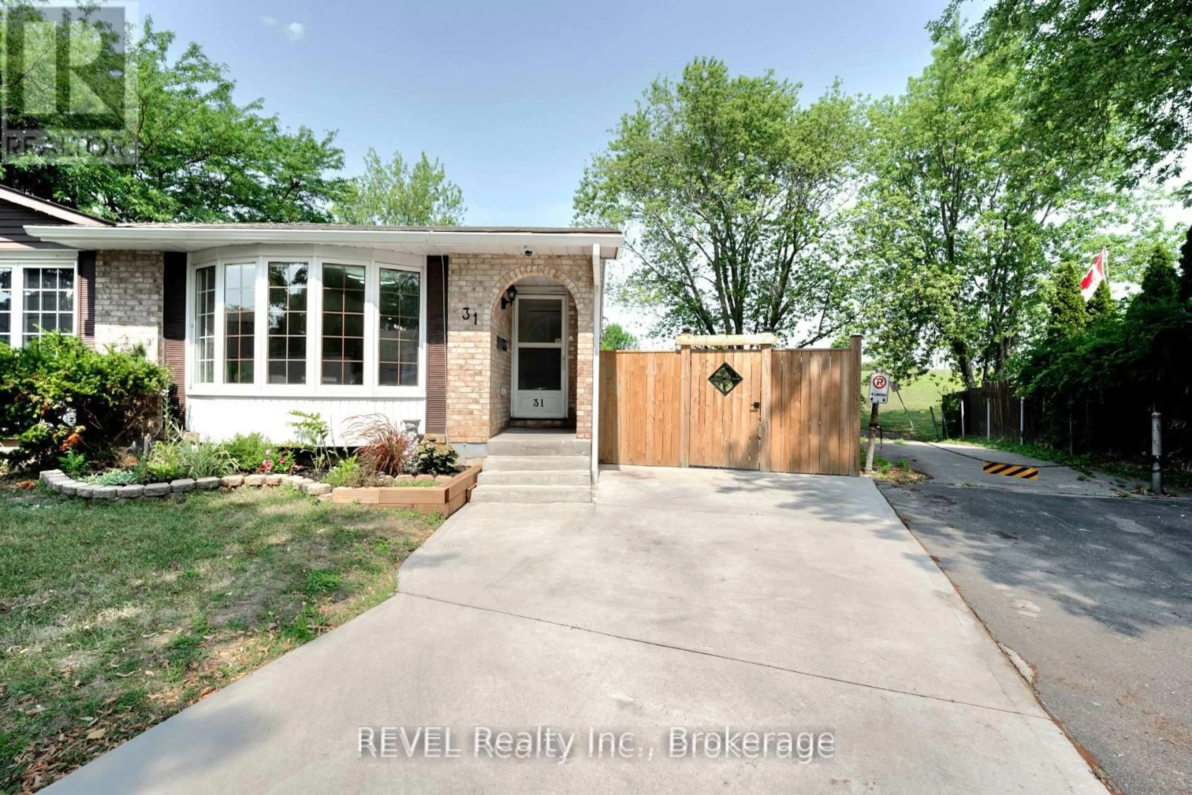 Home with brick exterior material, street for 31 Deborah Crt, St. Catharines Ontario L2P 3R6