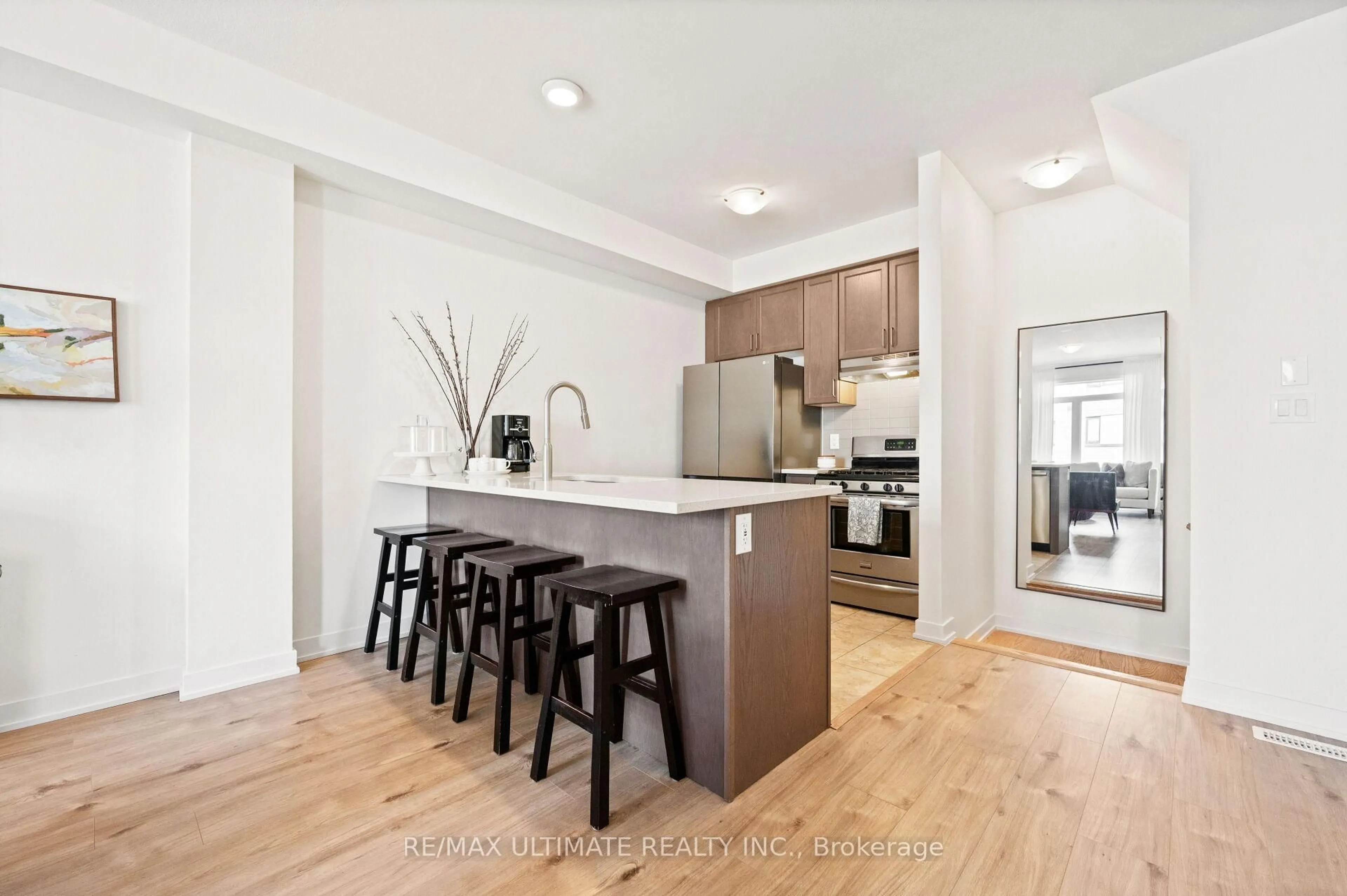Open concept kitchen, wood/laminate floor for 590 North Service Rd #79, Hamilton Ontario L8E 0K5