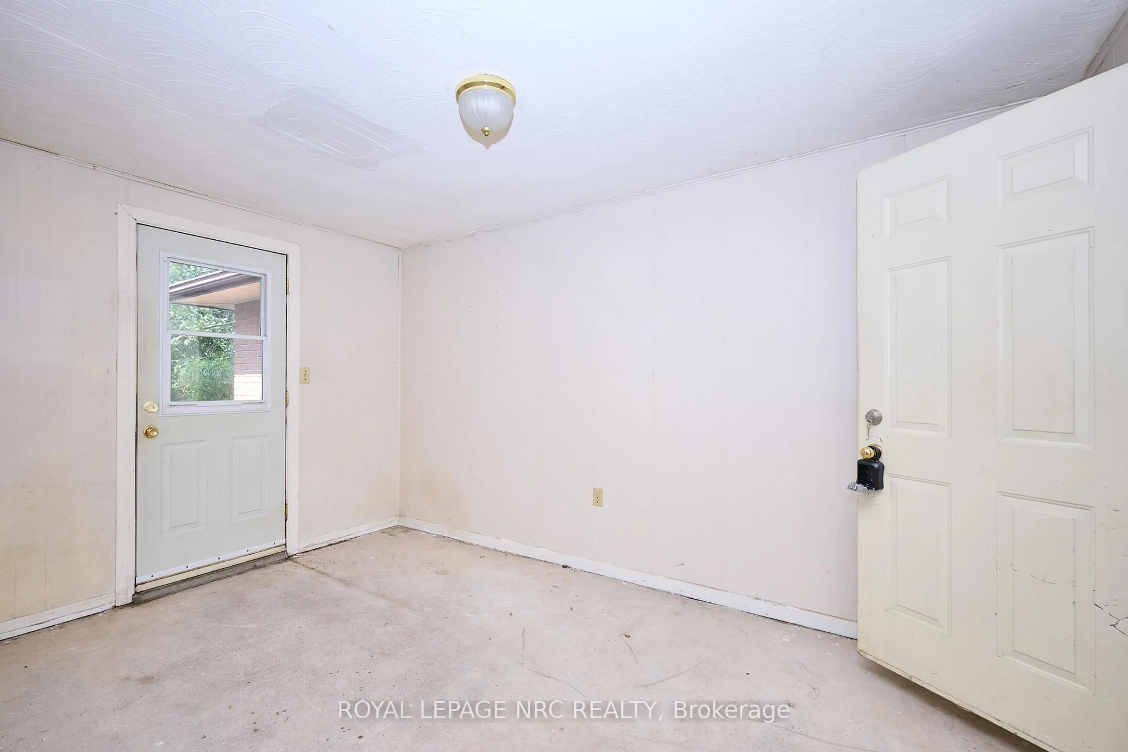 A pic of a room for 4737 MONTROSE Rd, Niagara Falls Ontario L2H 1K4