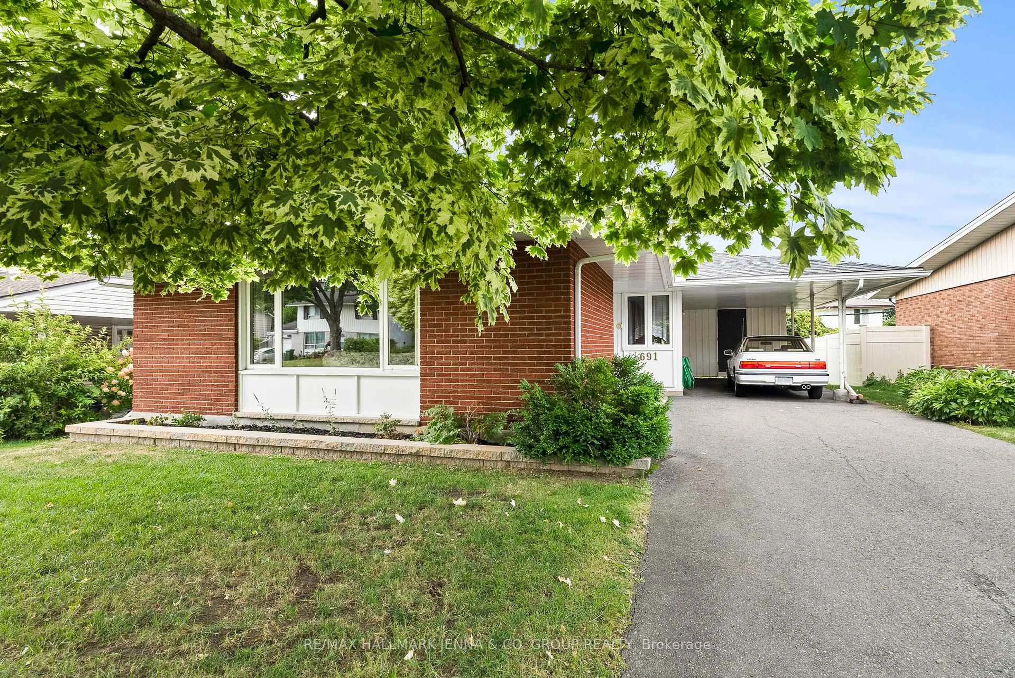 Home with brick exterior material, street for 691 Fielding Dr, Ottawa Ontario K1V 7G6