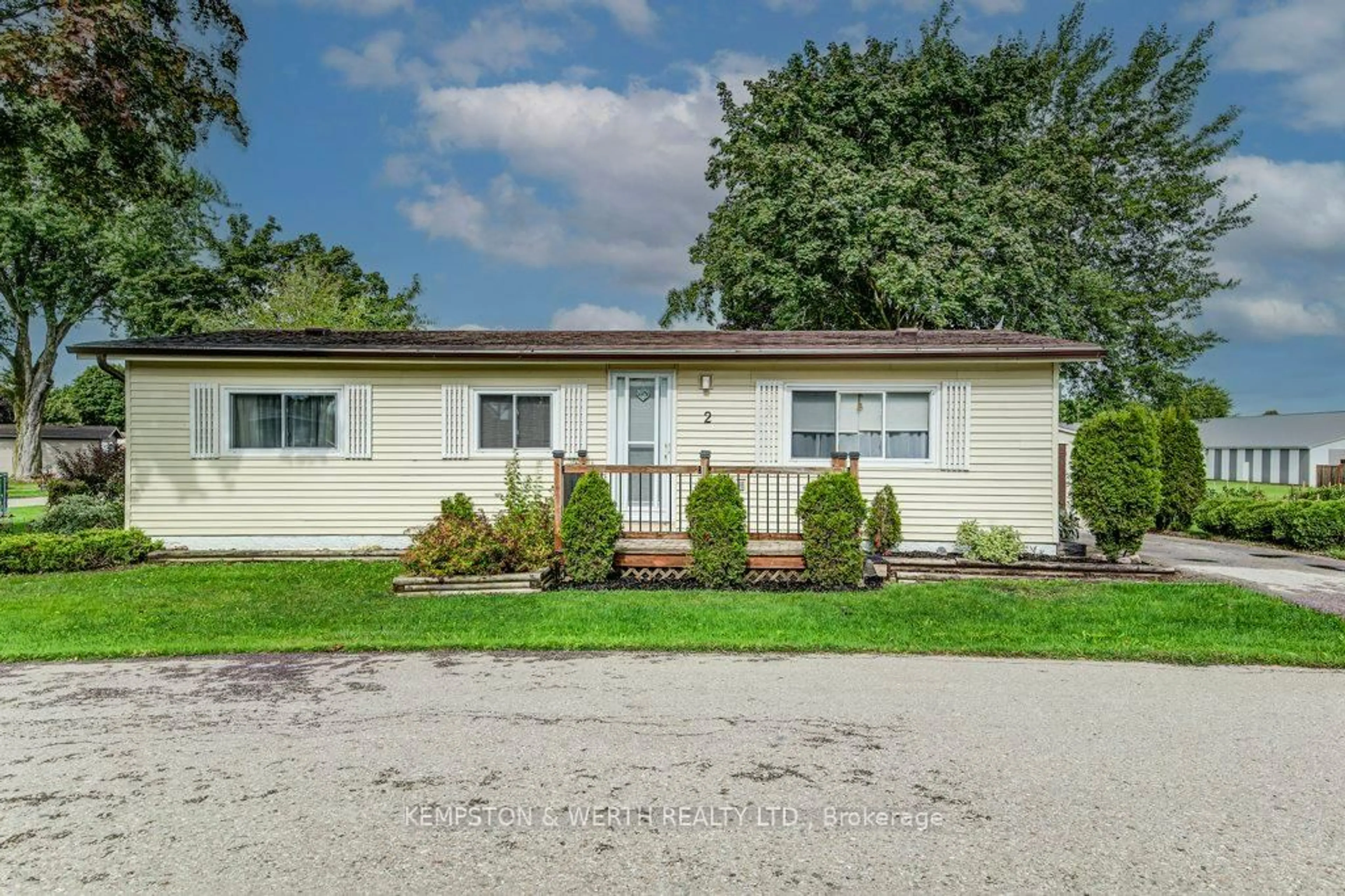 Unknown for 2 Fairview Cres, North Perth Ontario N4W 3G8