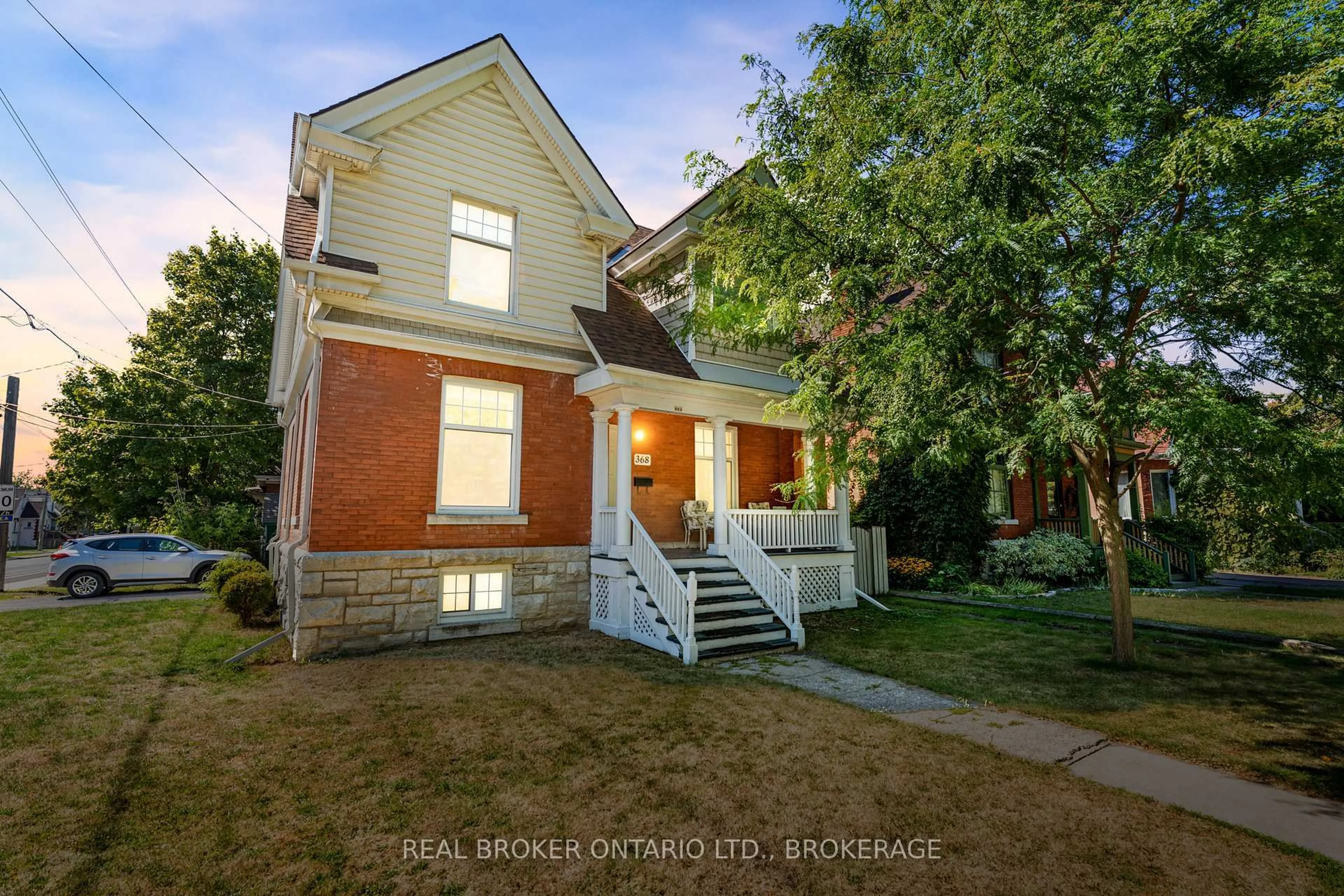 Home with brick exterior material, street for 368 Albert St, Kingston Ontario K7L 3W2