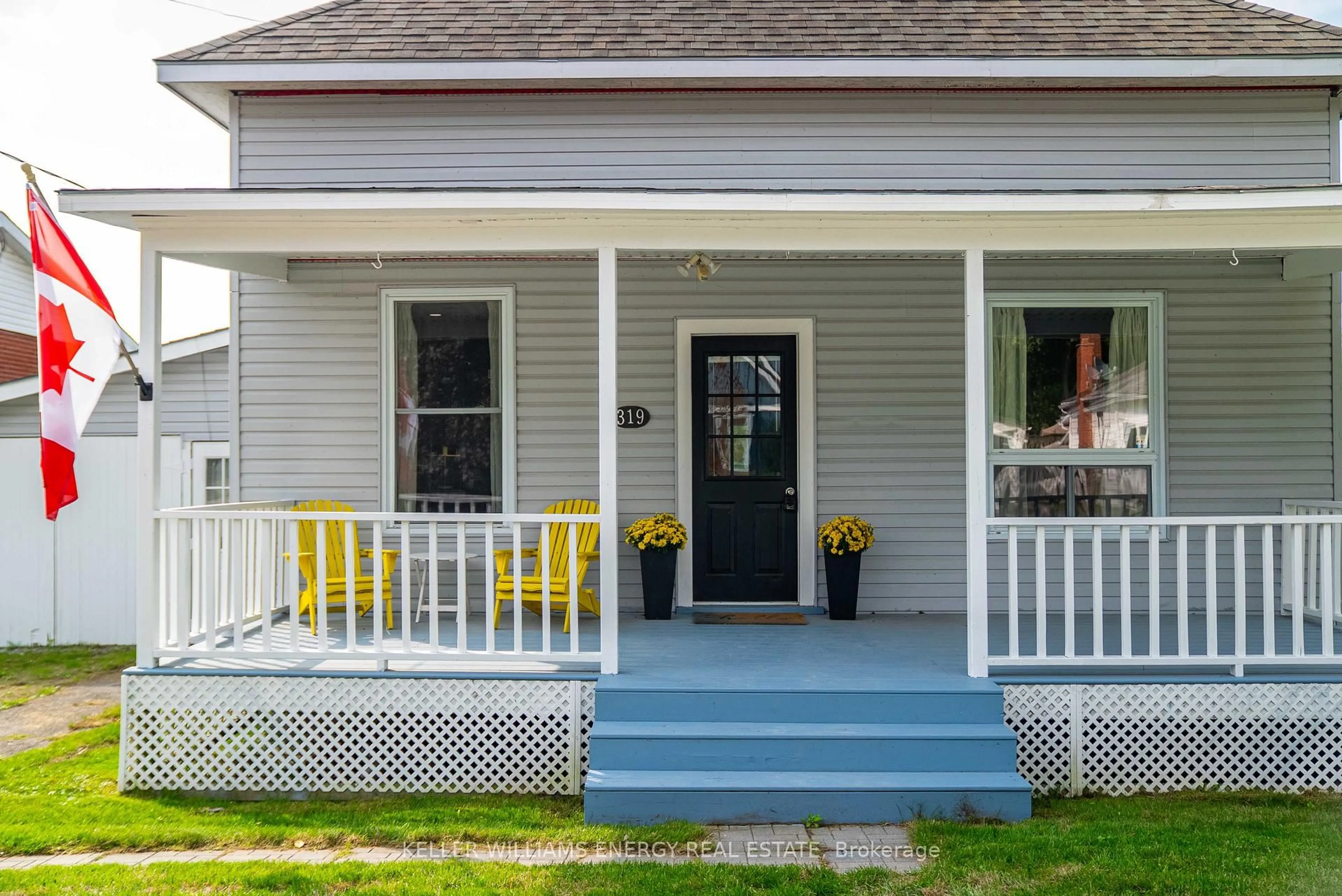 Home with vinyl exterior material, street for 319 Second Ave, Prince Edward County Ontario K0K 3L0