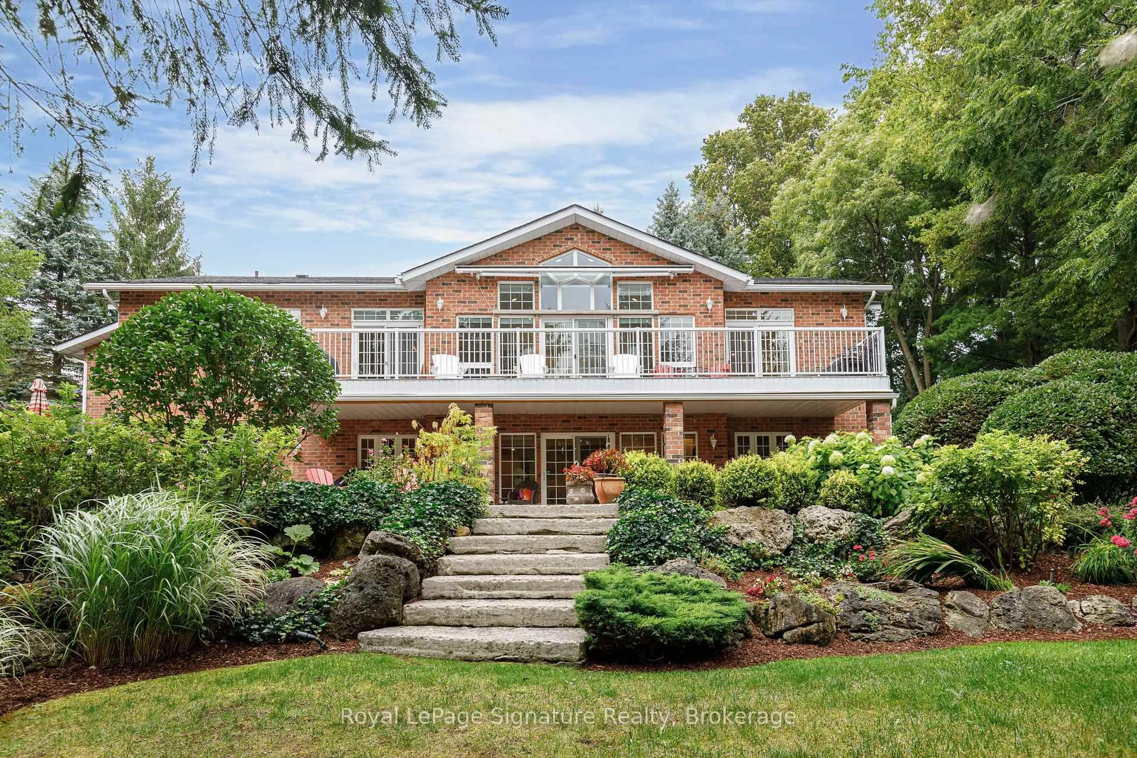 Home with brick exterior material, unknown for 180 Russell St, Blue Mountains Ontario N0H 1J0
