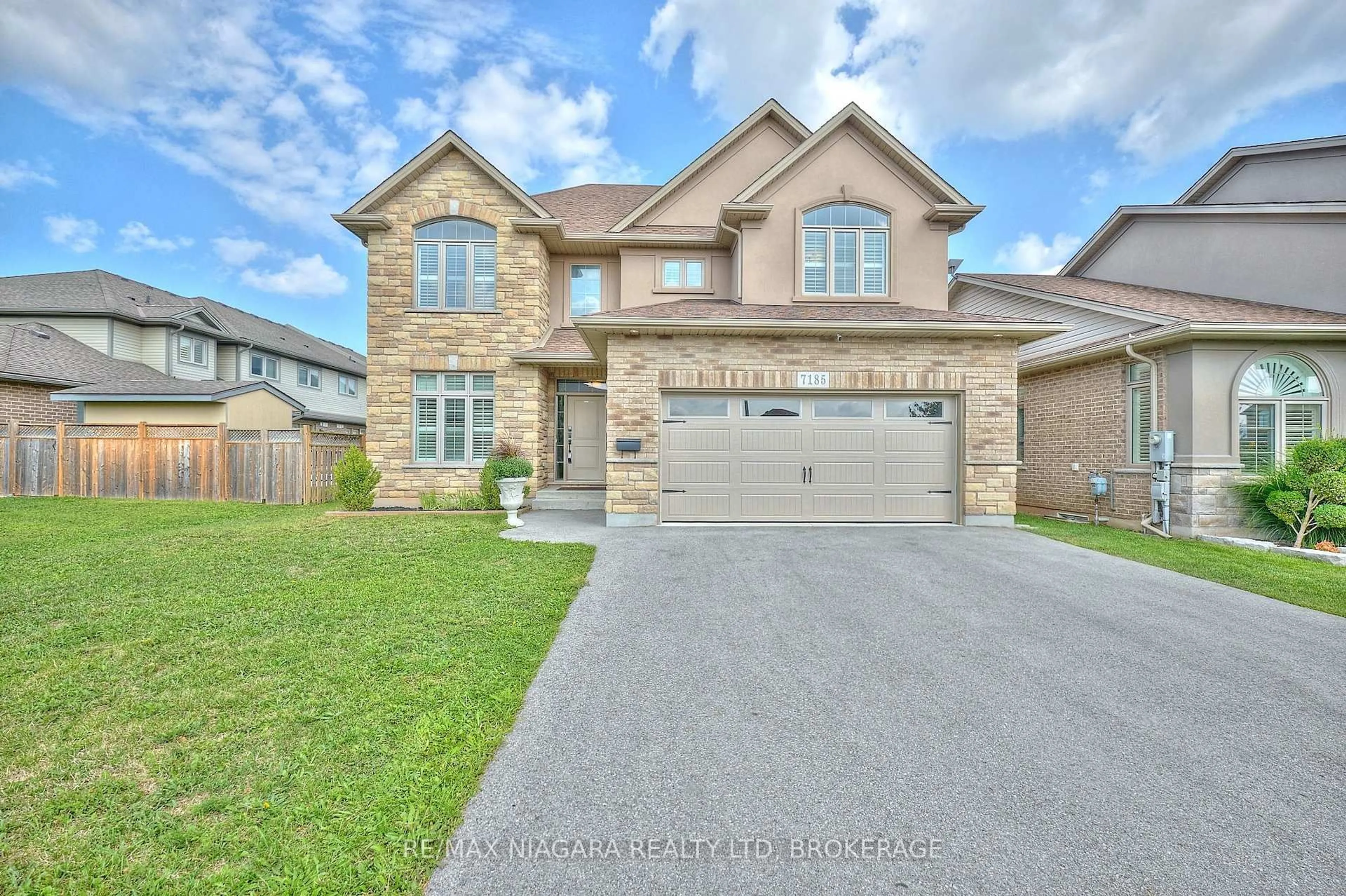 Home with brick exterior material, street for 7185 Stacey Dr, Niagara Falls Ontario L2E 0B2
