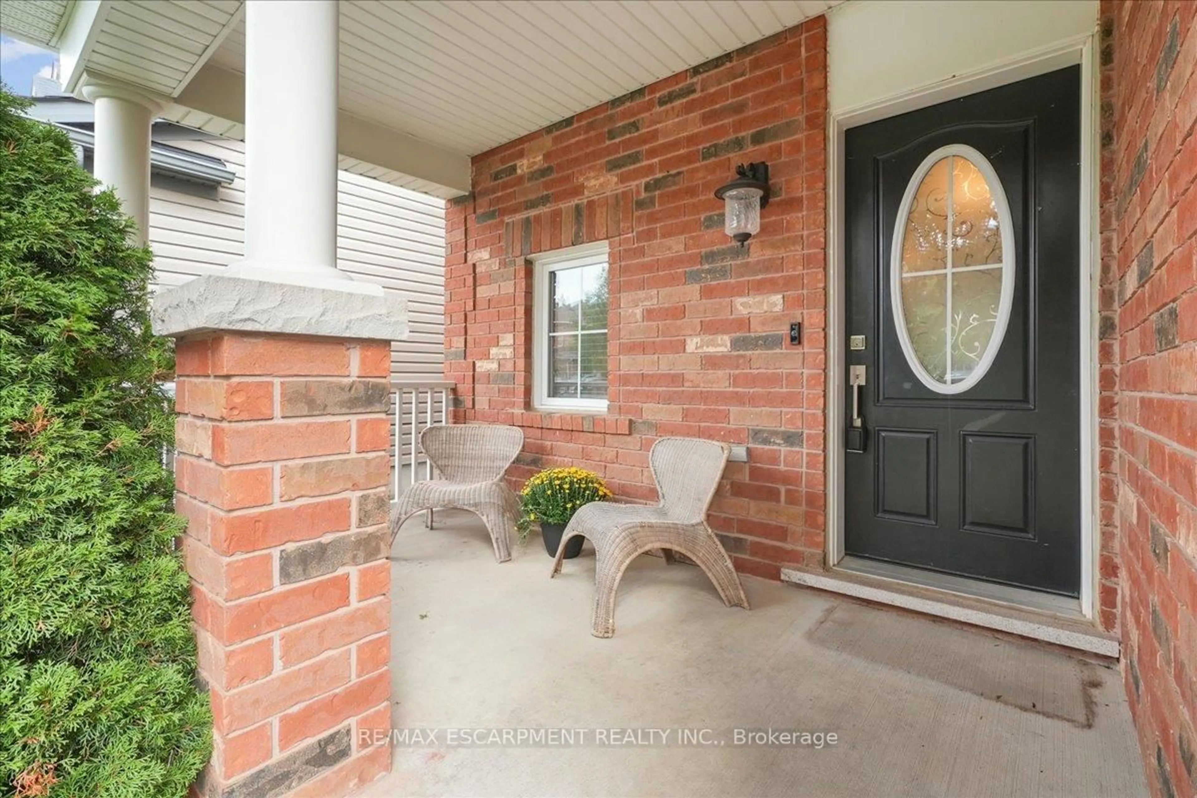 Home with brick exterior material, street for 40 Peer Crt, Hamilton Ontario L9K 0C5