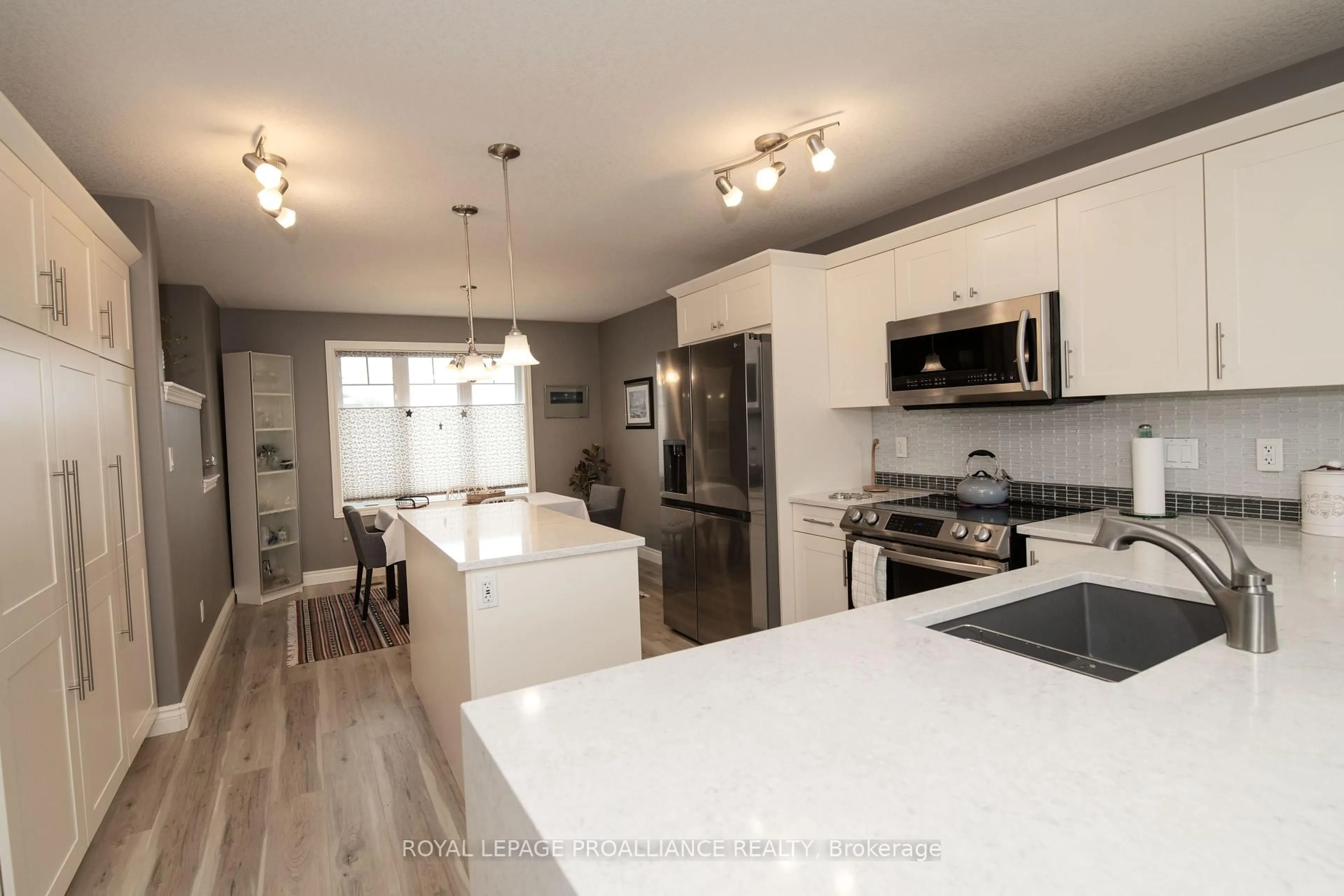 Open concept kitchen, unknown for 28 Butternut Crt, Belleville Ontario K8P 0C5