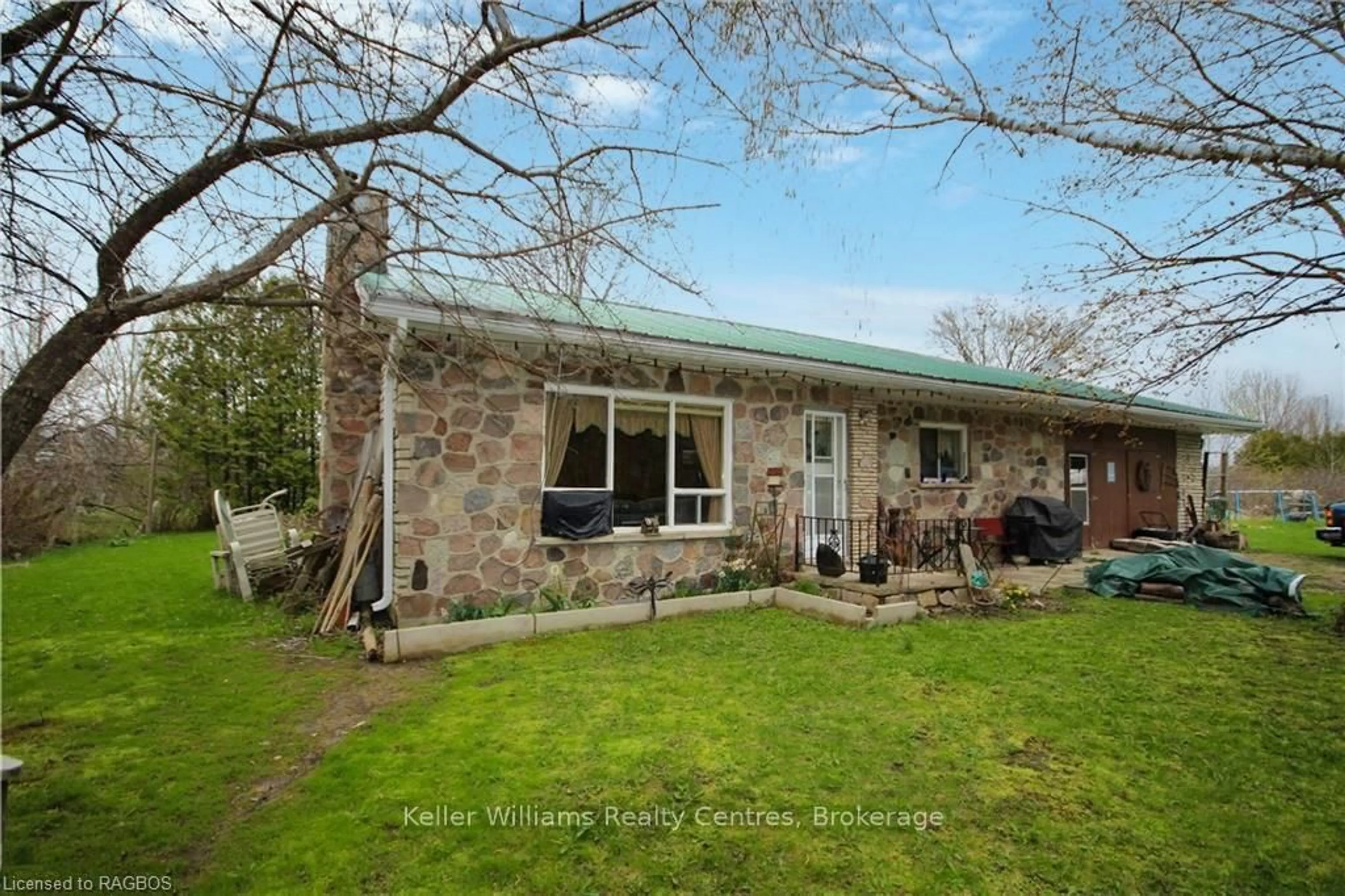 A pic from outside/outdoor area/front of a property/back of a property/a pic from drone, unknown for 387 SPRY LAKE Rd, South Bruce Peninsula Ontario N0H 2T0