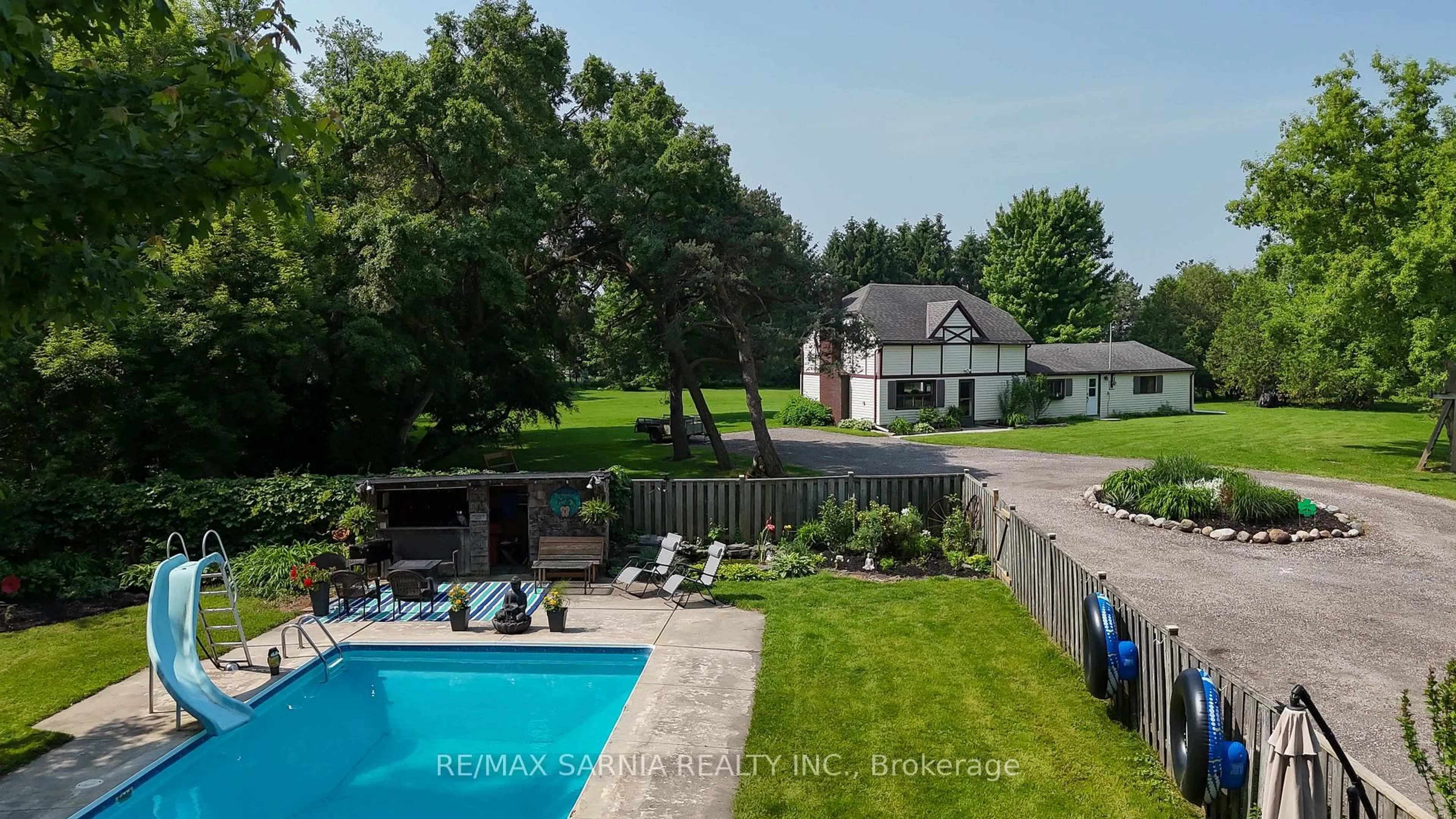 A pic from outside/outdoor area/front of a property/back of a property/a pic from drone, water/lake/river/ocean view for 231 Main St, Lucan Biddulph Ontario N0M 2J0