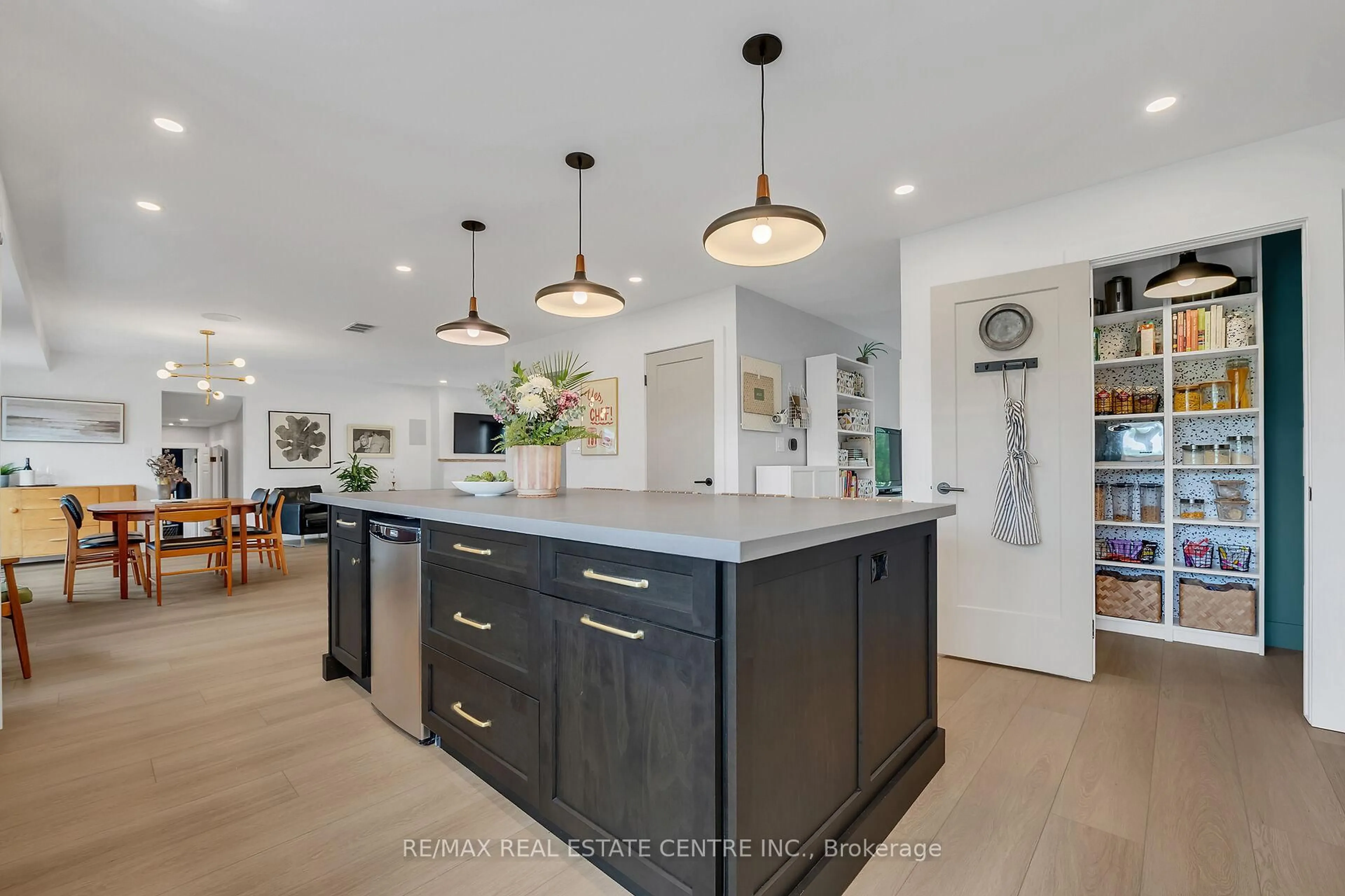 Open concept kitchen, unknown for 217 Jones Rd, Hamilton Ontario L8E 5J4